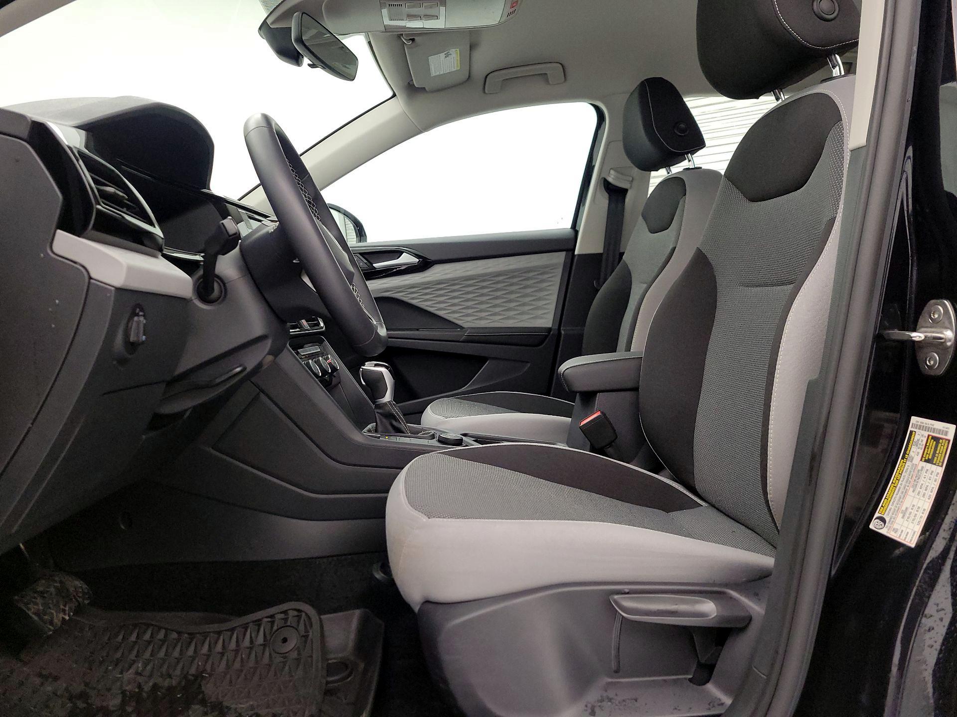 Thumbnail: 2024 Volkswagen Taos - 11