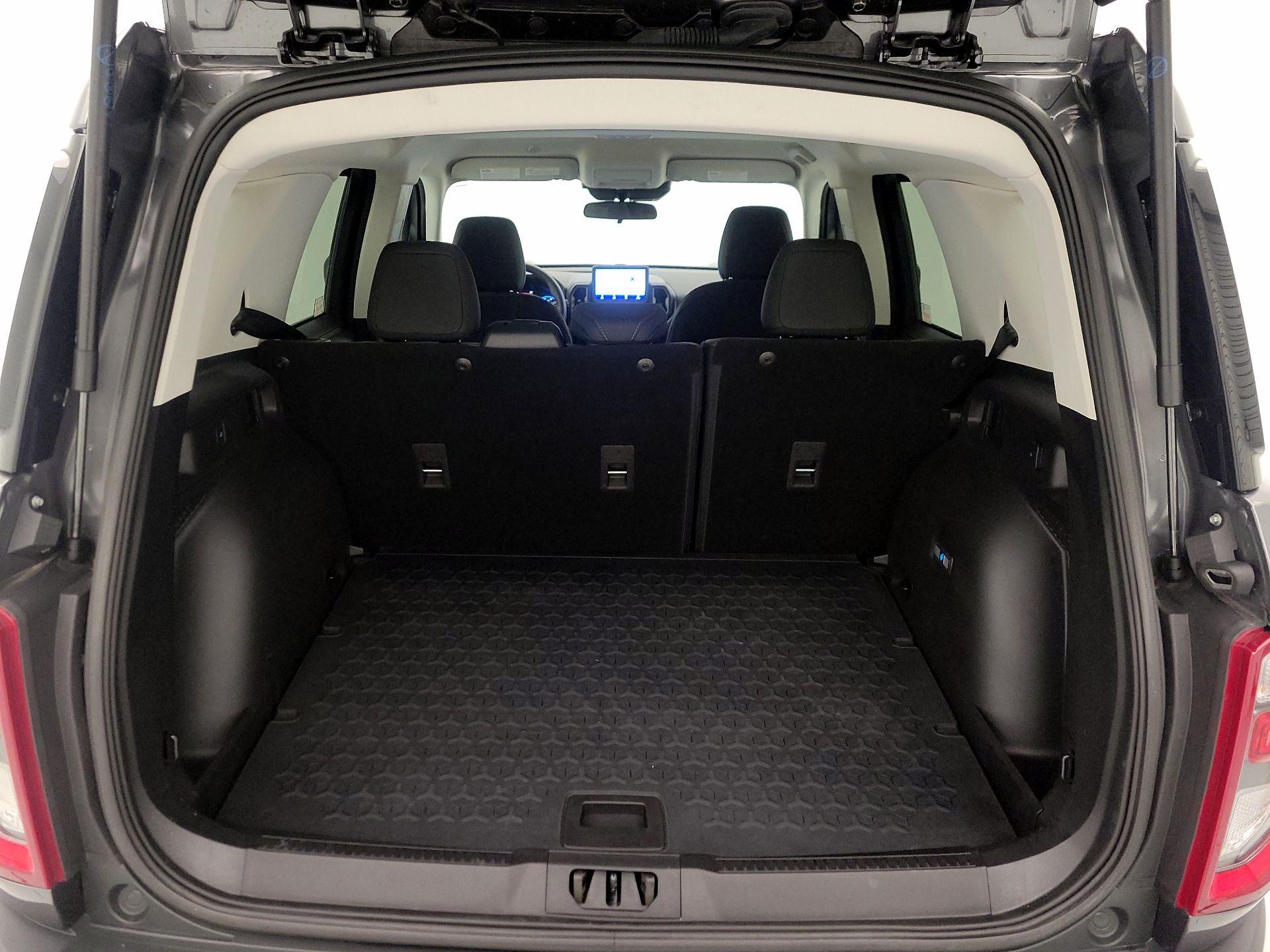 Thumbnail: 2024 Ford Bronco Sport - 20