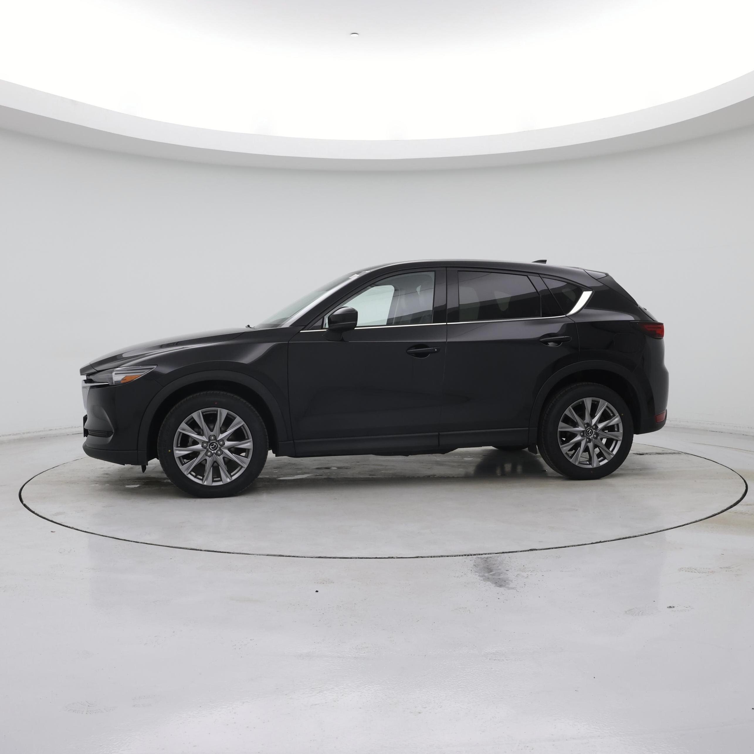 Thumbnail: 2021 Mazda CX-5 - 3