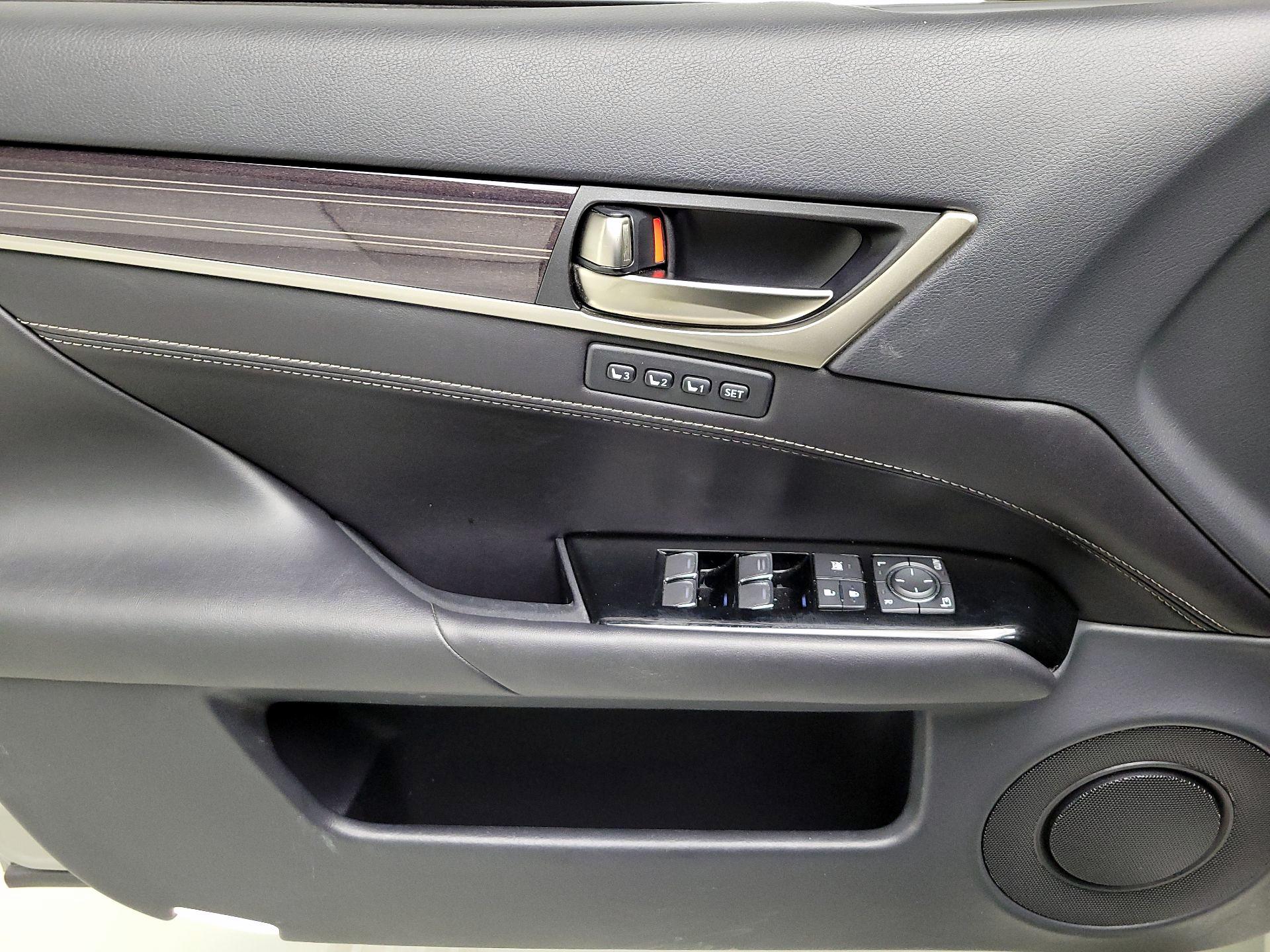 Thumbnail: 2018 Lexus GS - 12