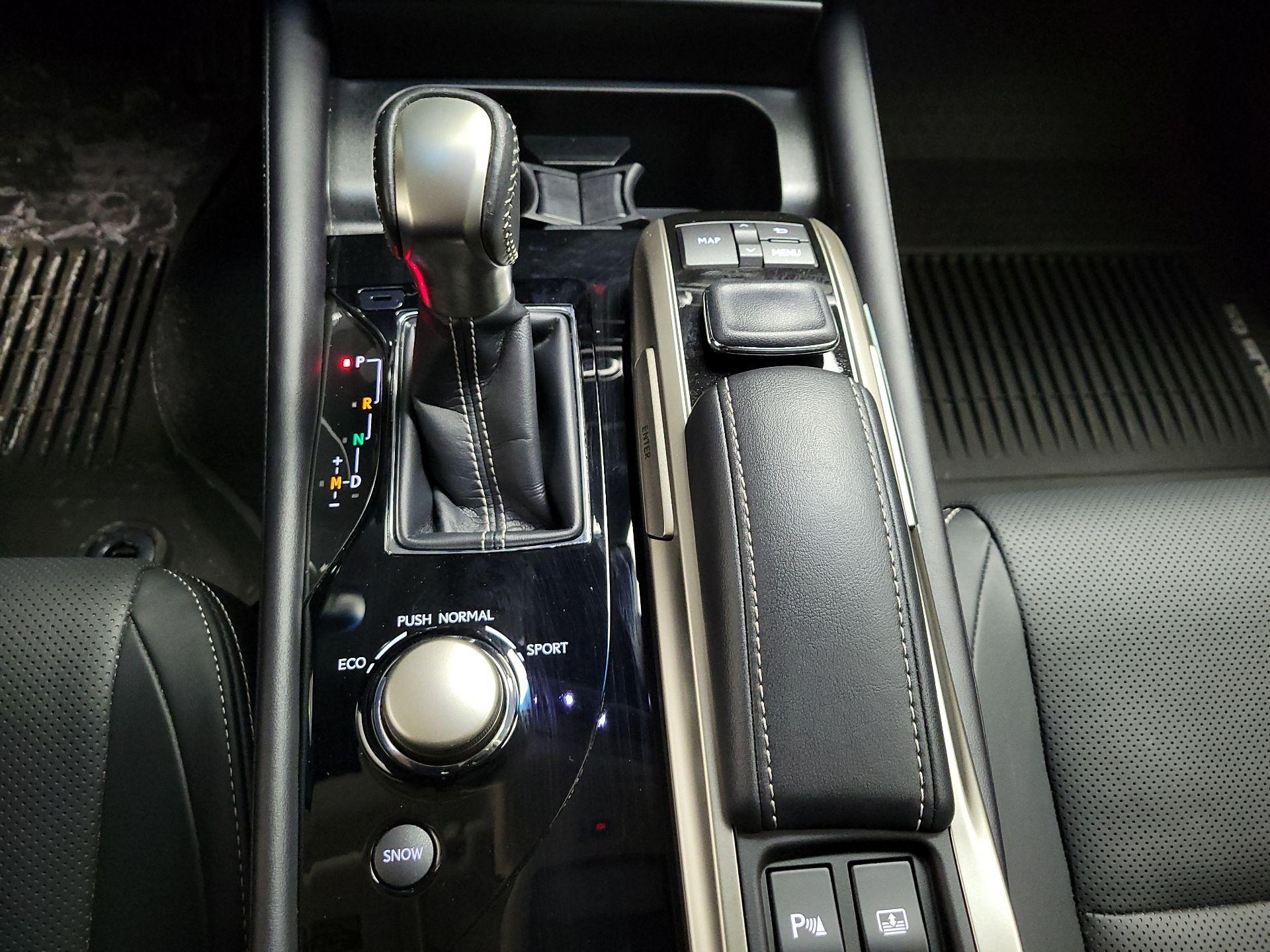 Thumbnail: 2018 Lexus GS - 18