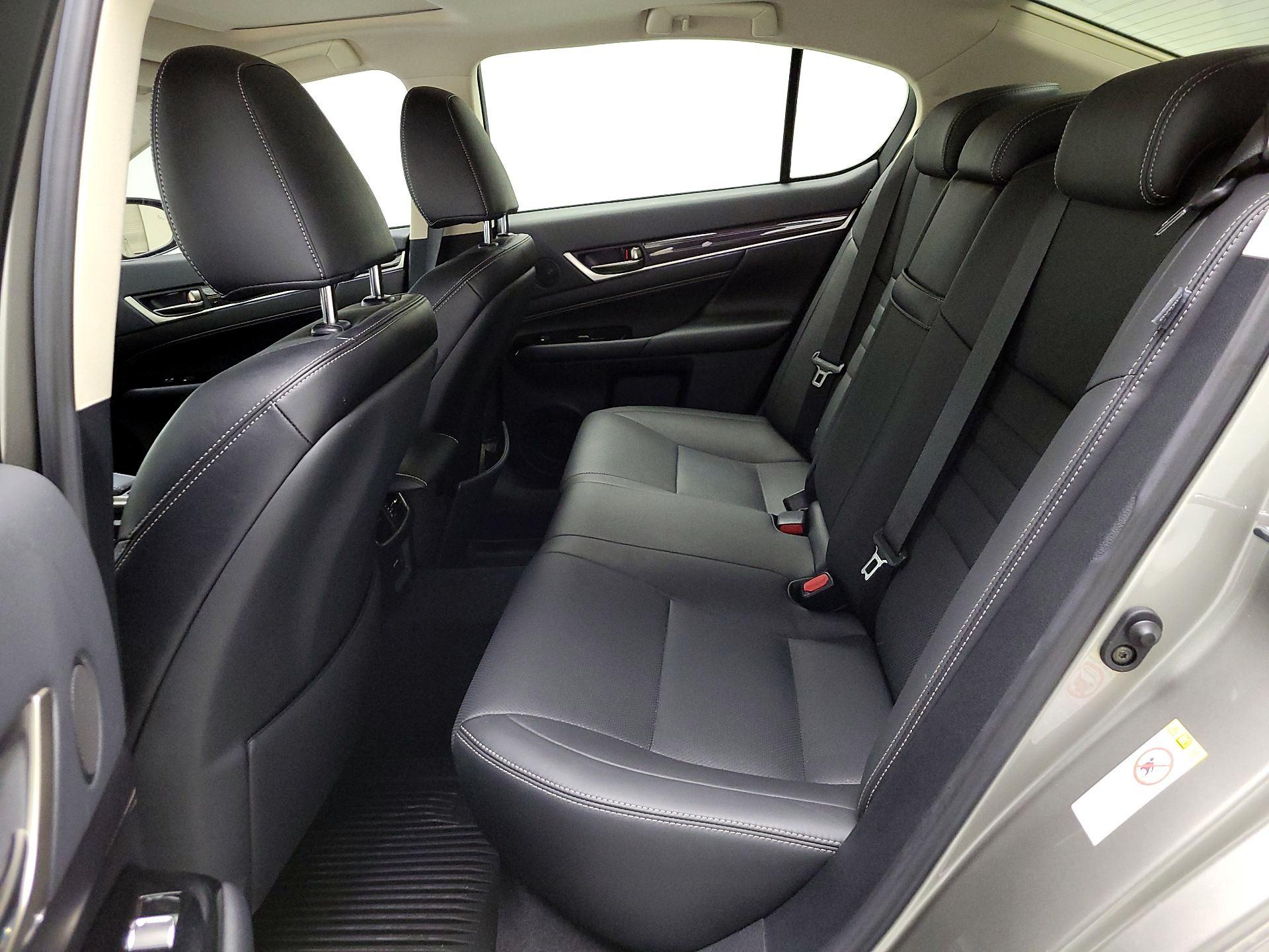 Thumbnail: 2018 Lexus GS - 20