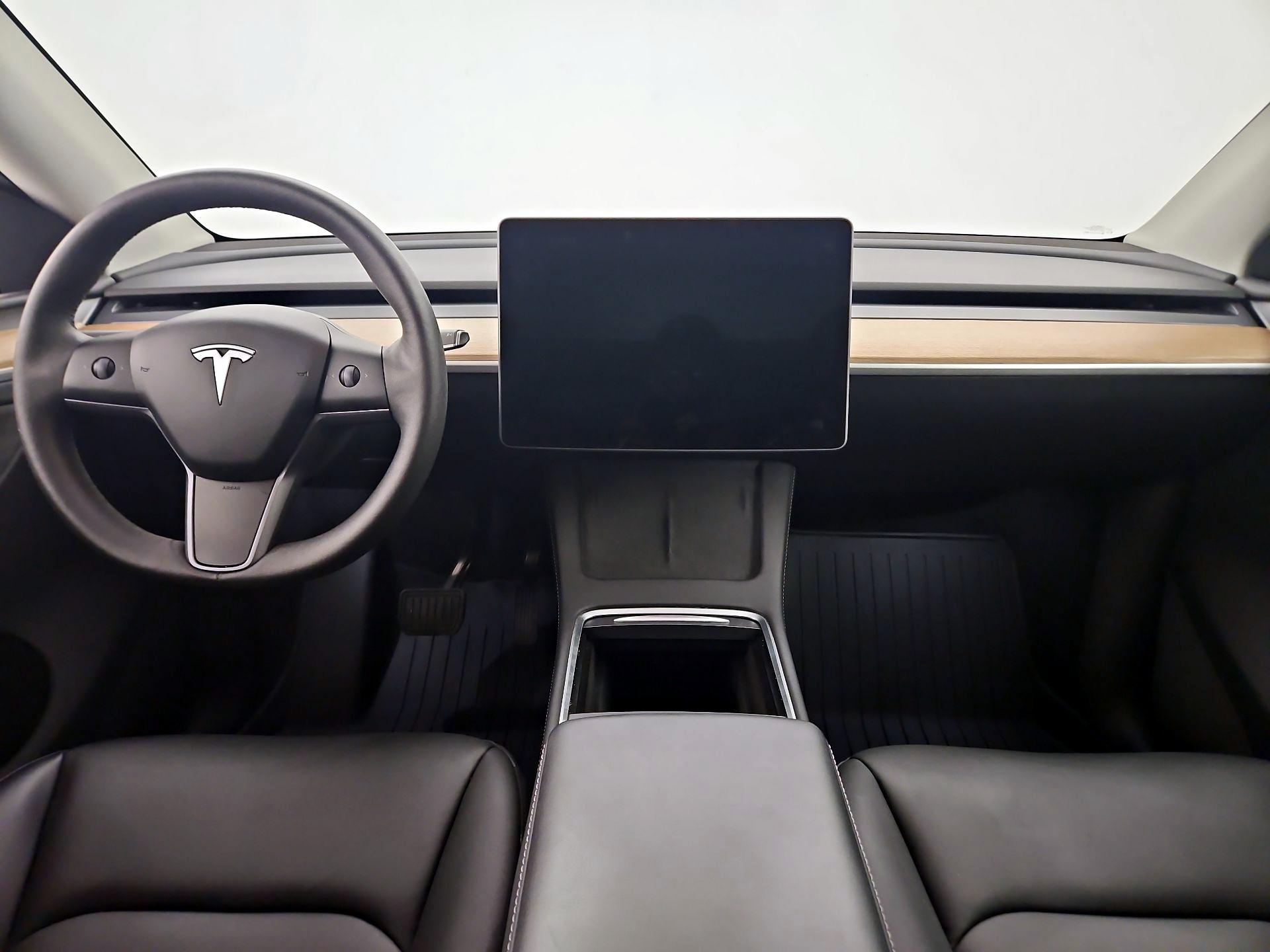 Thumbnail: 2024 Tesla Model Y - 9