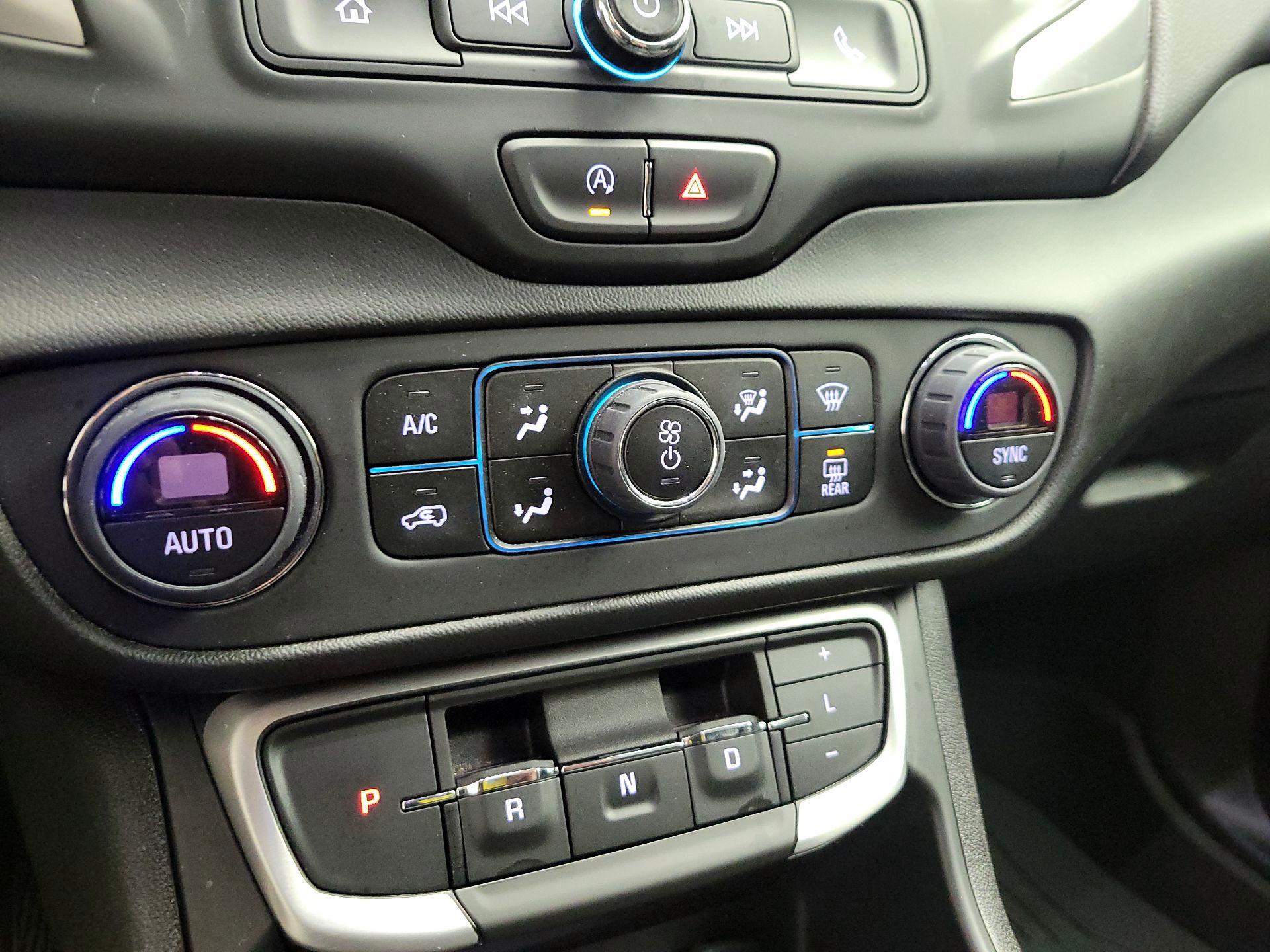 Thumbnail: 2023 GMC Terrain - 14