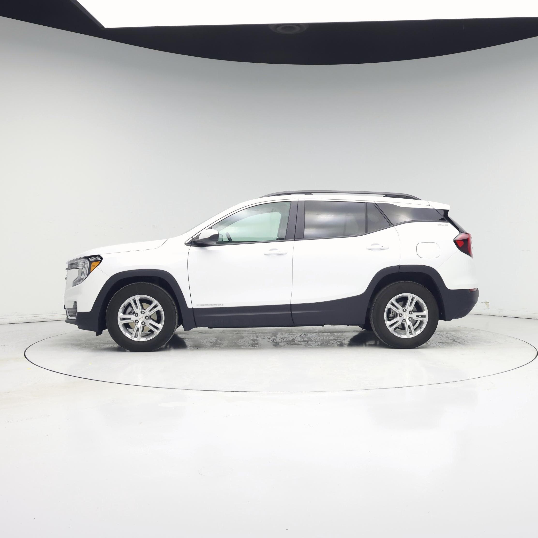 Thumbnail: 2023 GMC Terrain - 3
