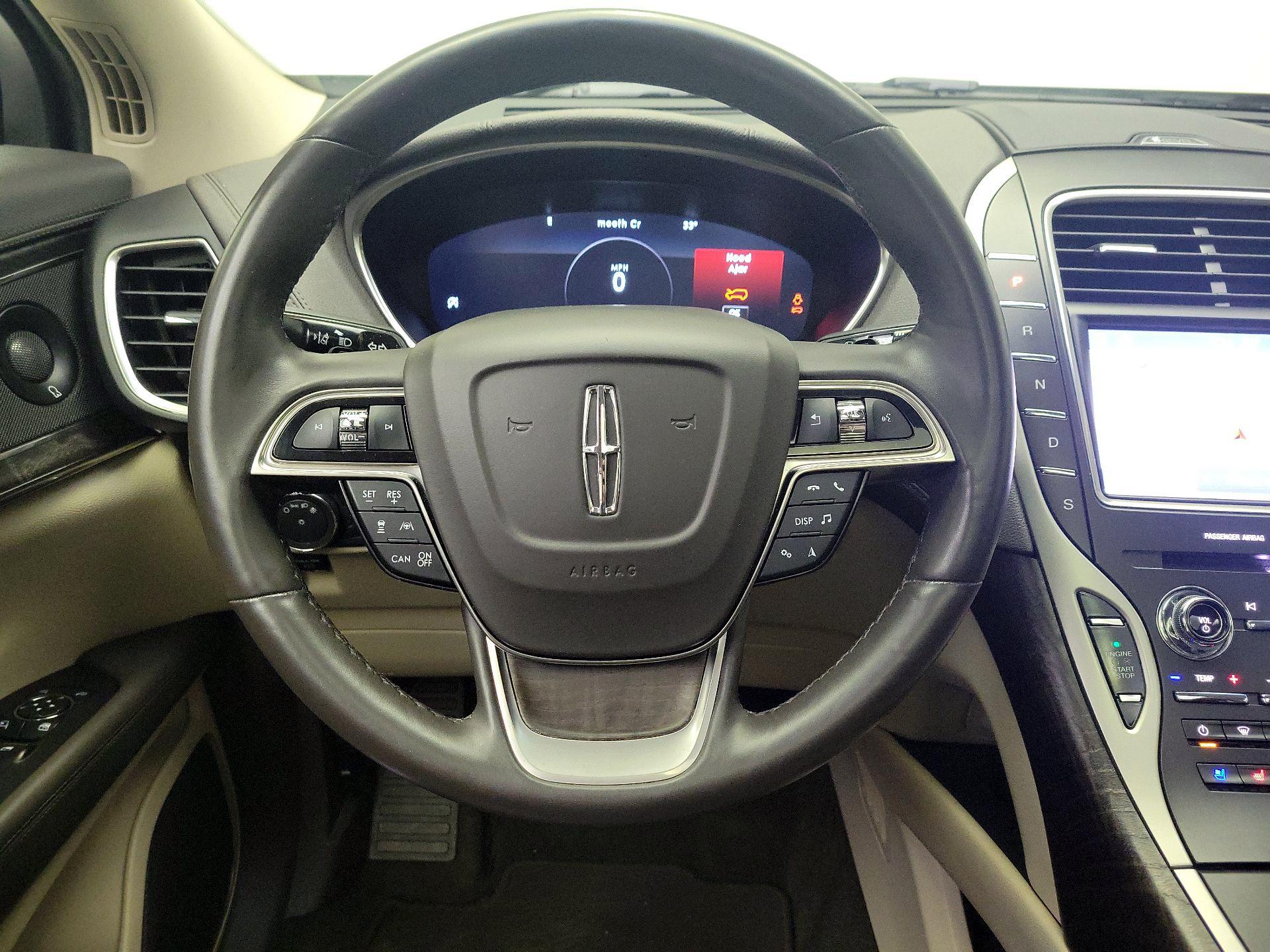 Thumbnail: 2020 Lincoln Nautilus - 10