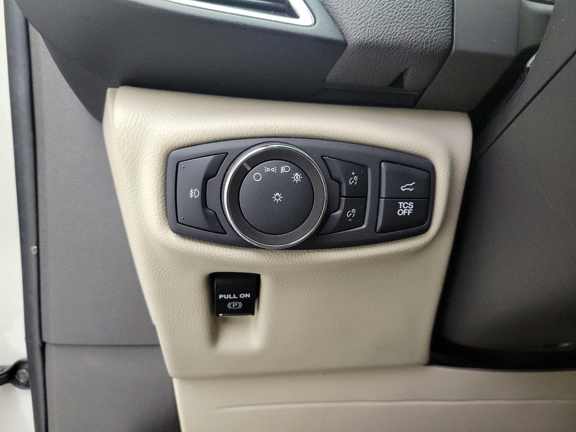 Thumbnail: 2020 Lincoln Nautilus - 13