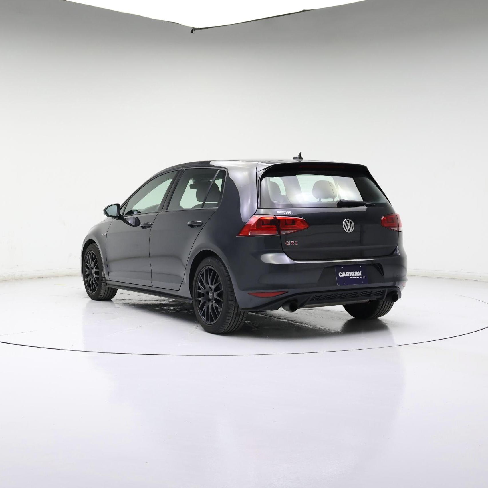 Thumbnail: 2017 Volkswagen Golf - 2