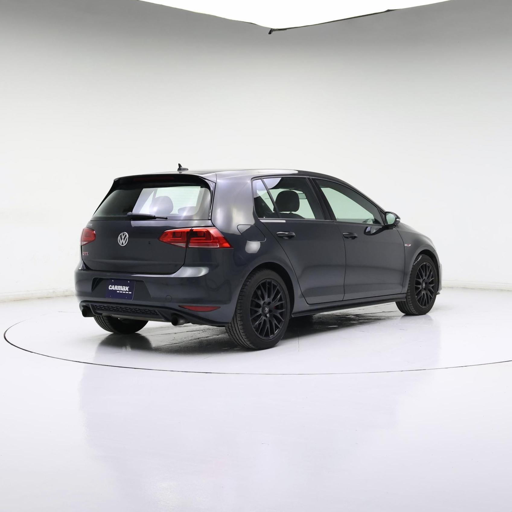 Thumbnail: 2017 Volkswagen Golf - 8