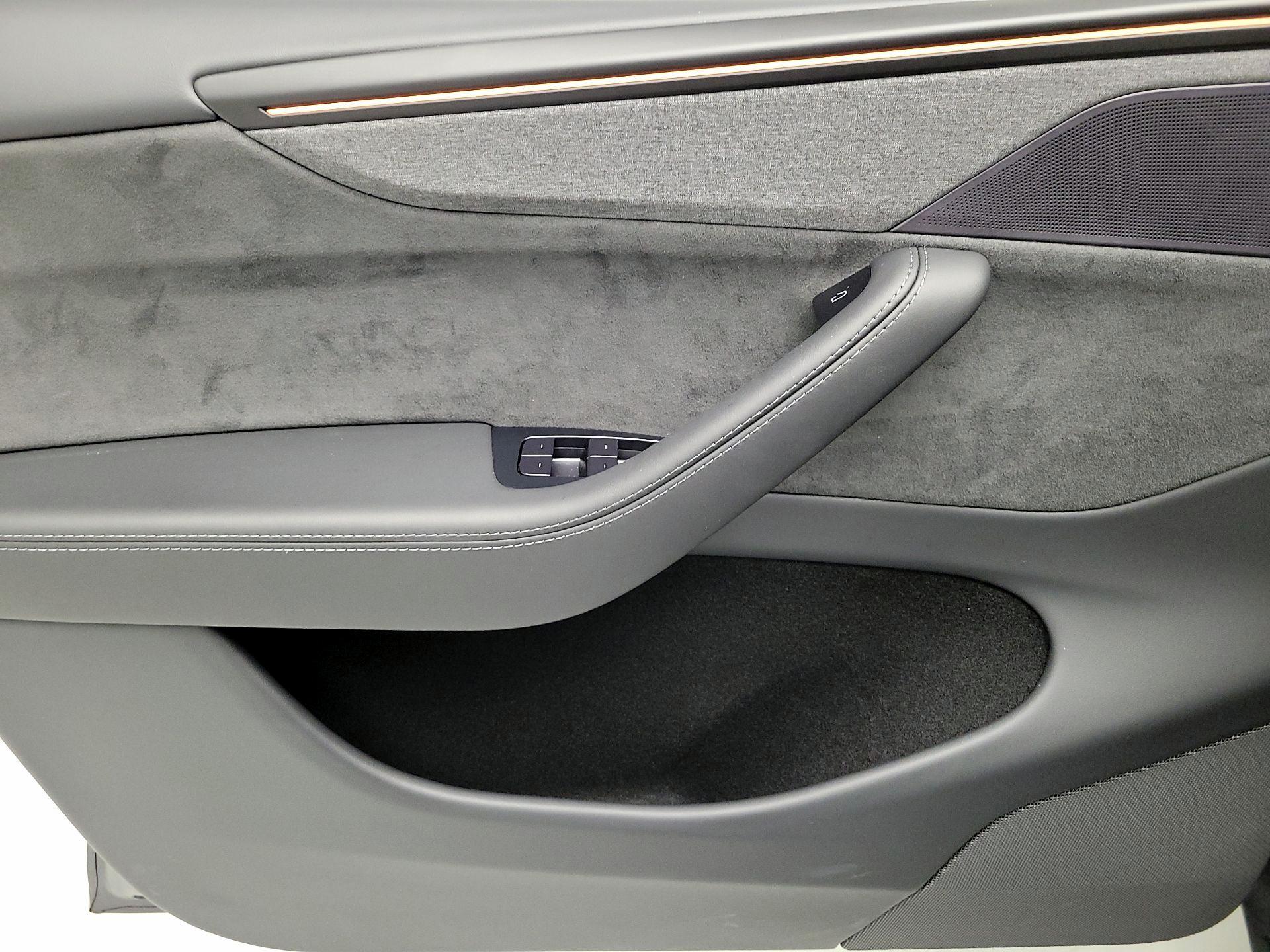 Thumbnail: 2026 Tesla Model Y - 12