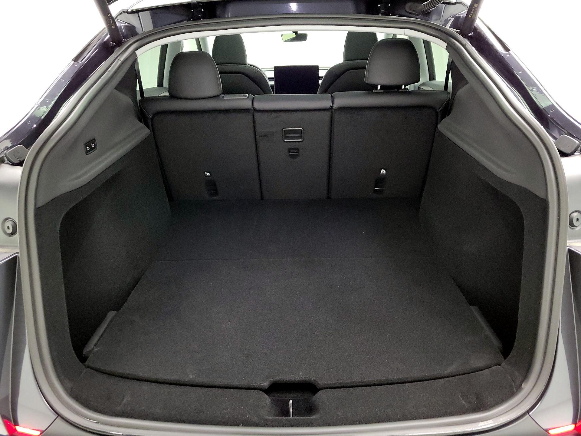 Thumbnail: 2026 Tesla Model Y - 19