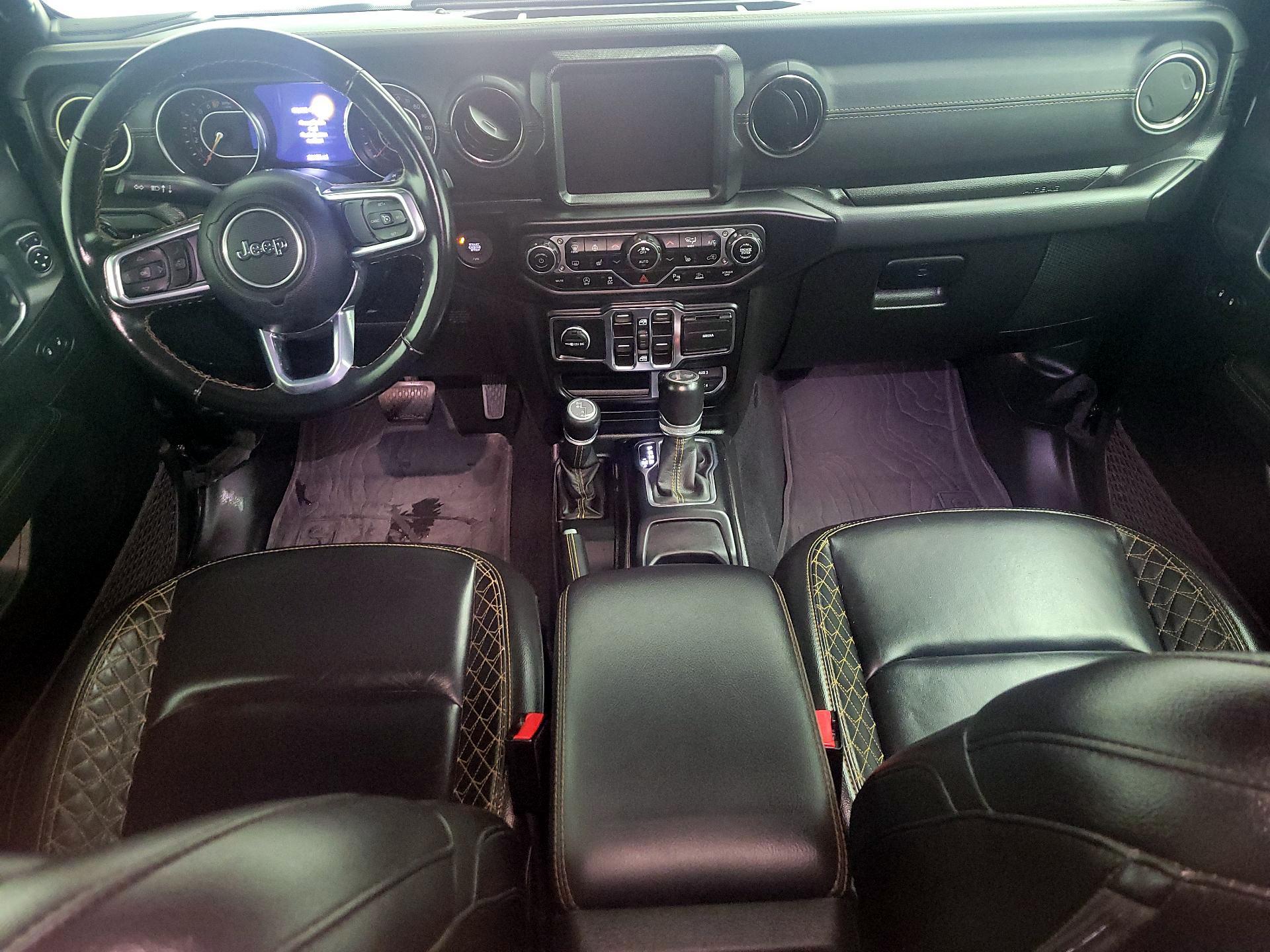 Thumbnail: 2022 Jeep Wrangler - 9