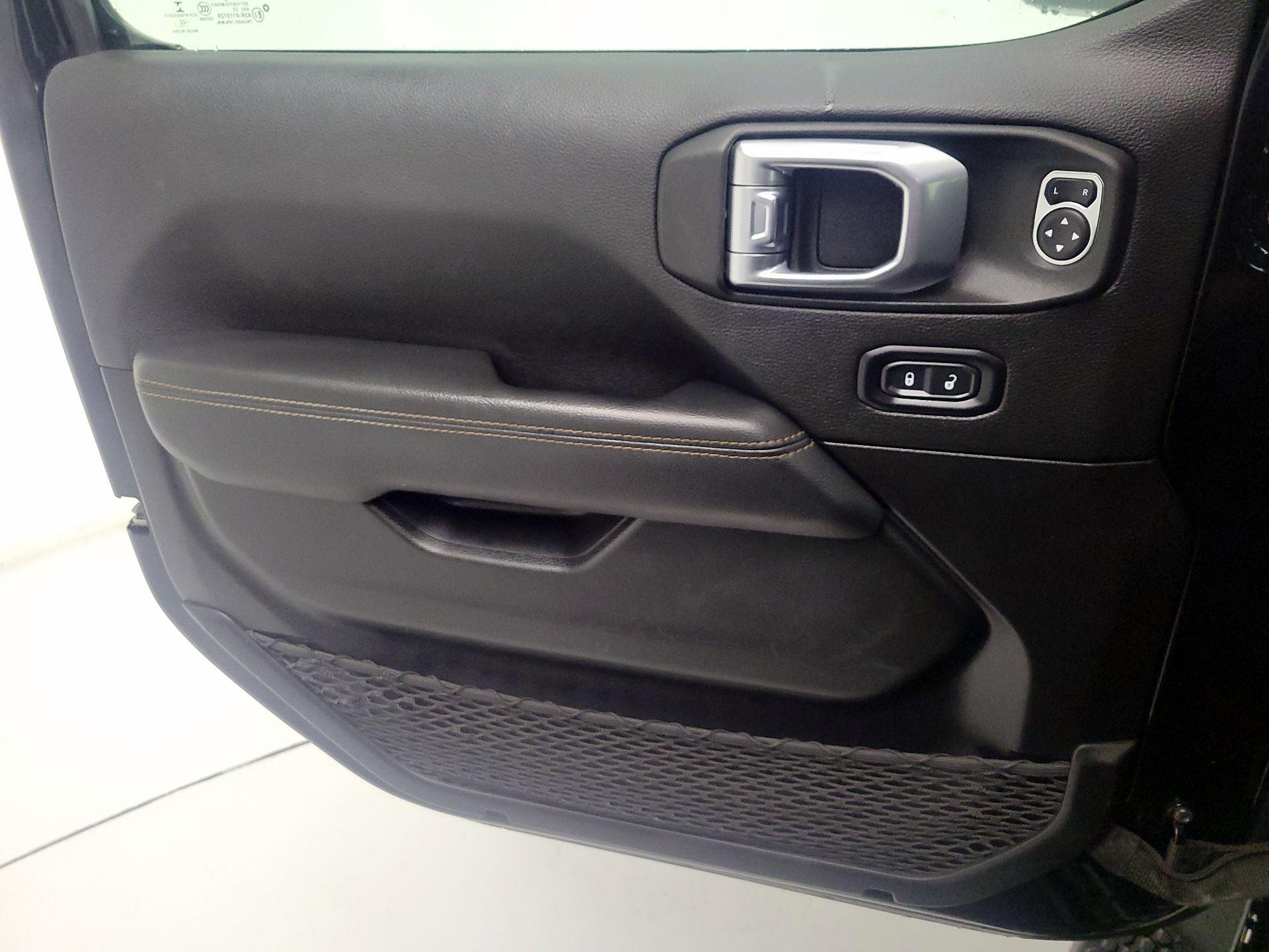 Thumbnail: 2022 Jeep Wrangler - 12