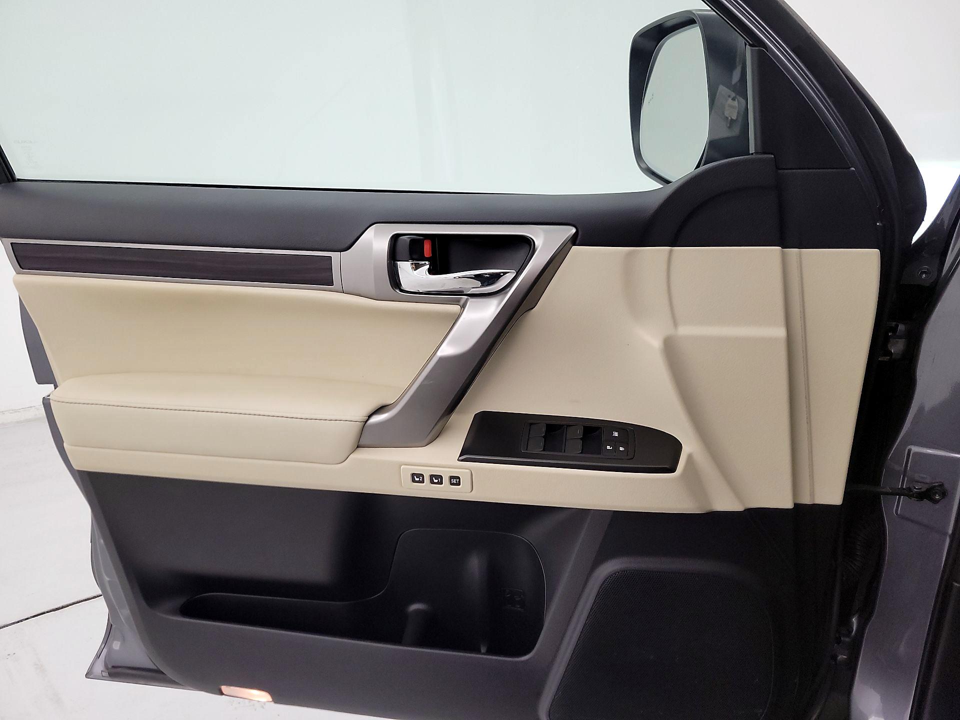 Thumbnail: 2022 Lexus GX - 12