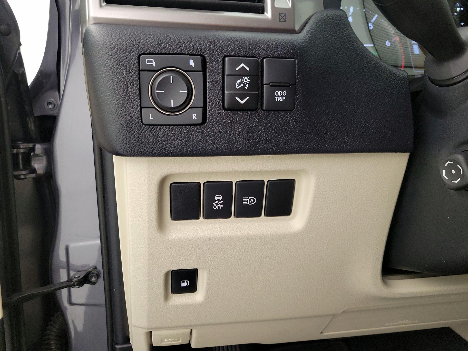 Thumbnail: 2022 Lexus GX - 13