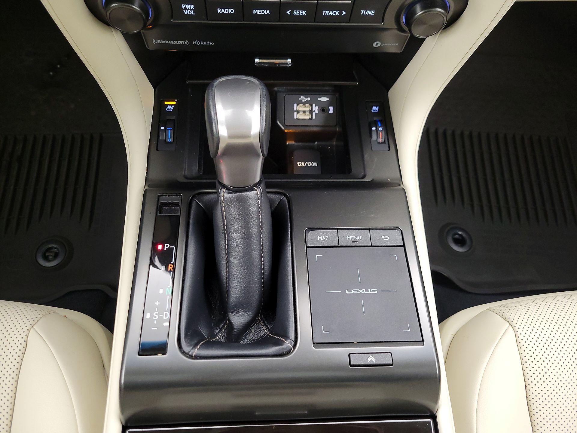 Thumbnail: 2022 Lexus GX - 18