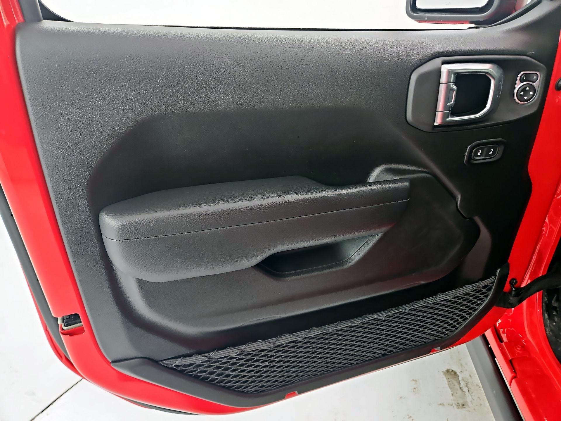 Thumbnail: 2025 Jeep Gladiator - 12