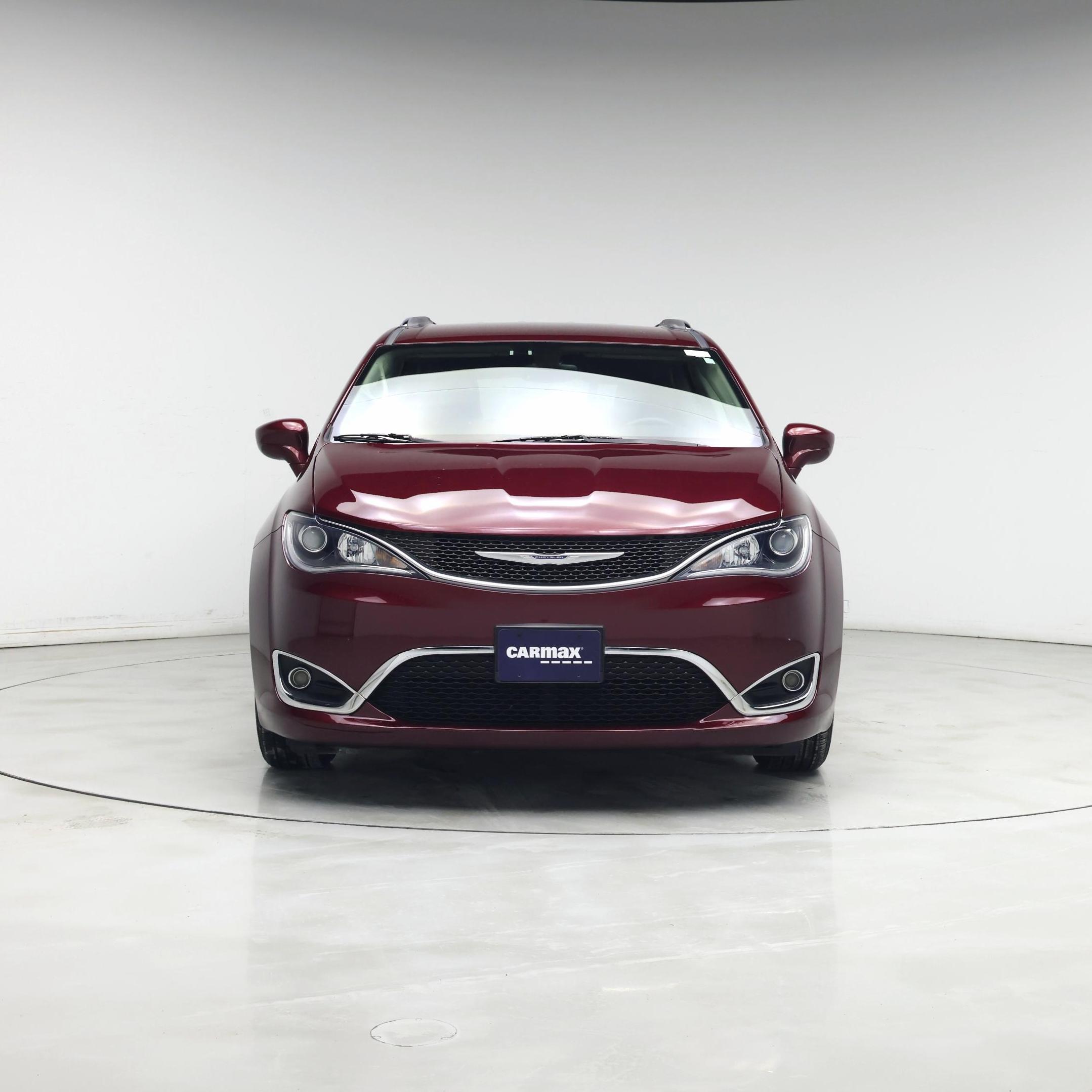 Thumbnail: 2017 Chrysler Pacifica - 5