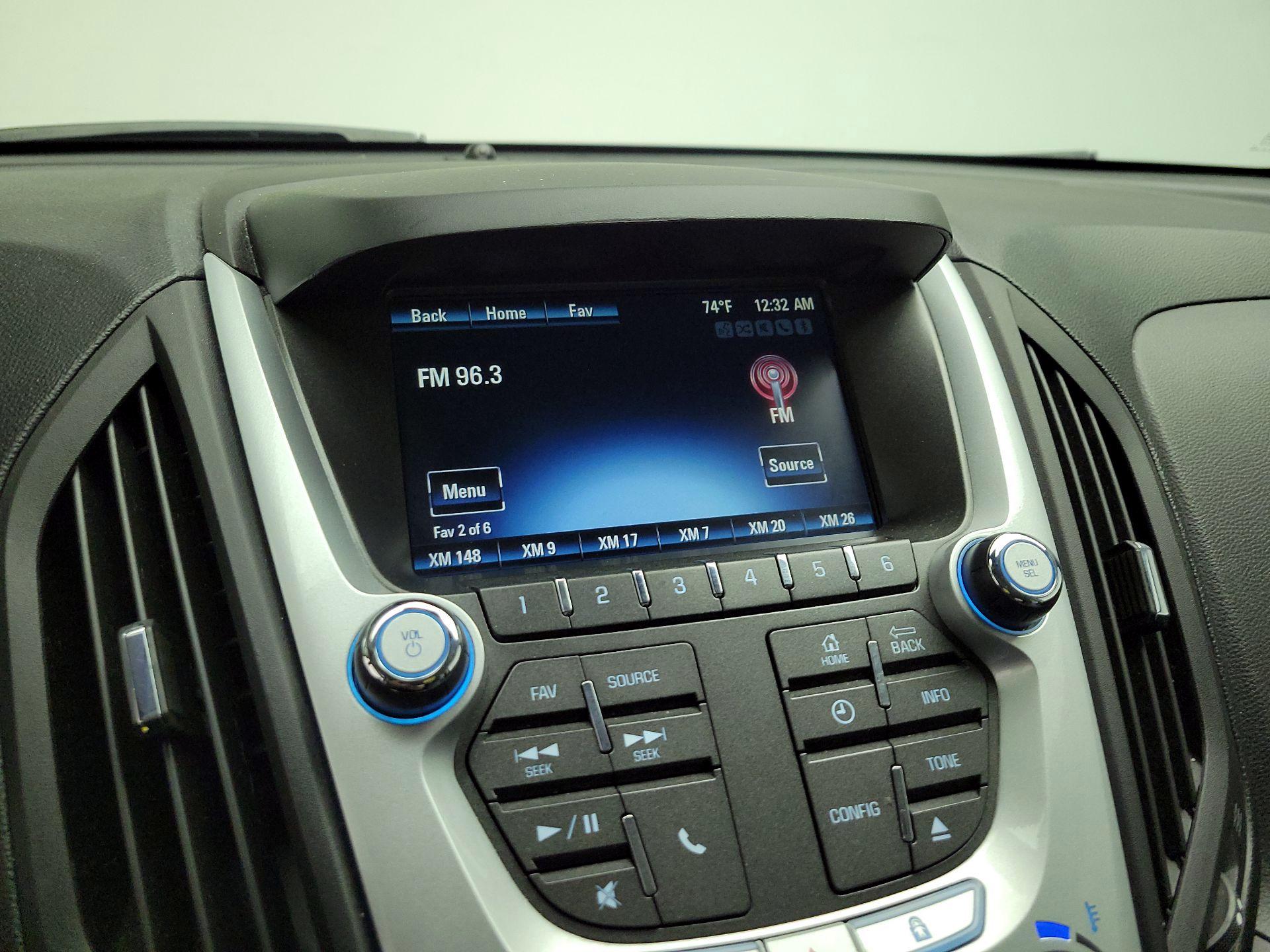 Thumbnail: 2014 Chevrolet Equinox - 14