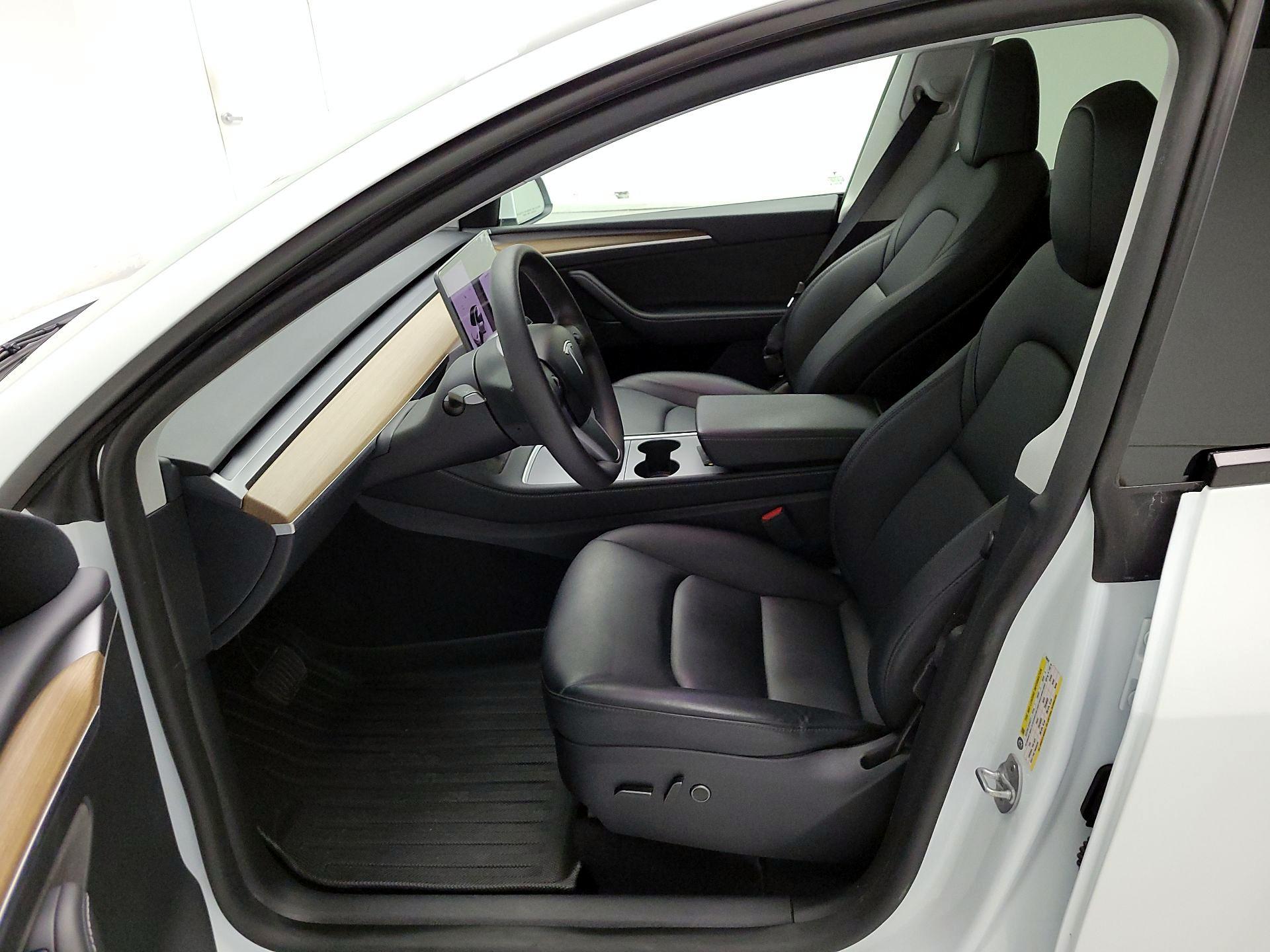 Thumbnail: 2023 Tesla Model Y - 11