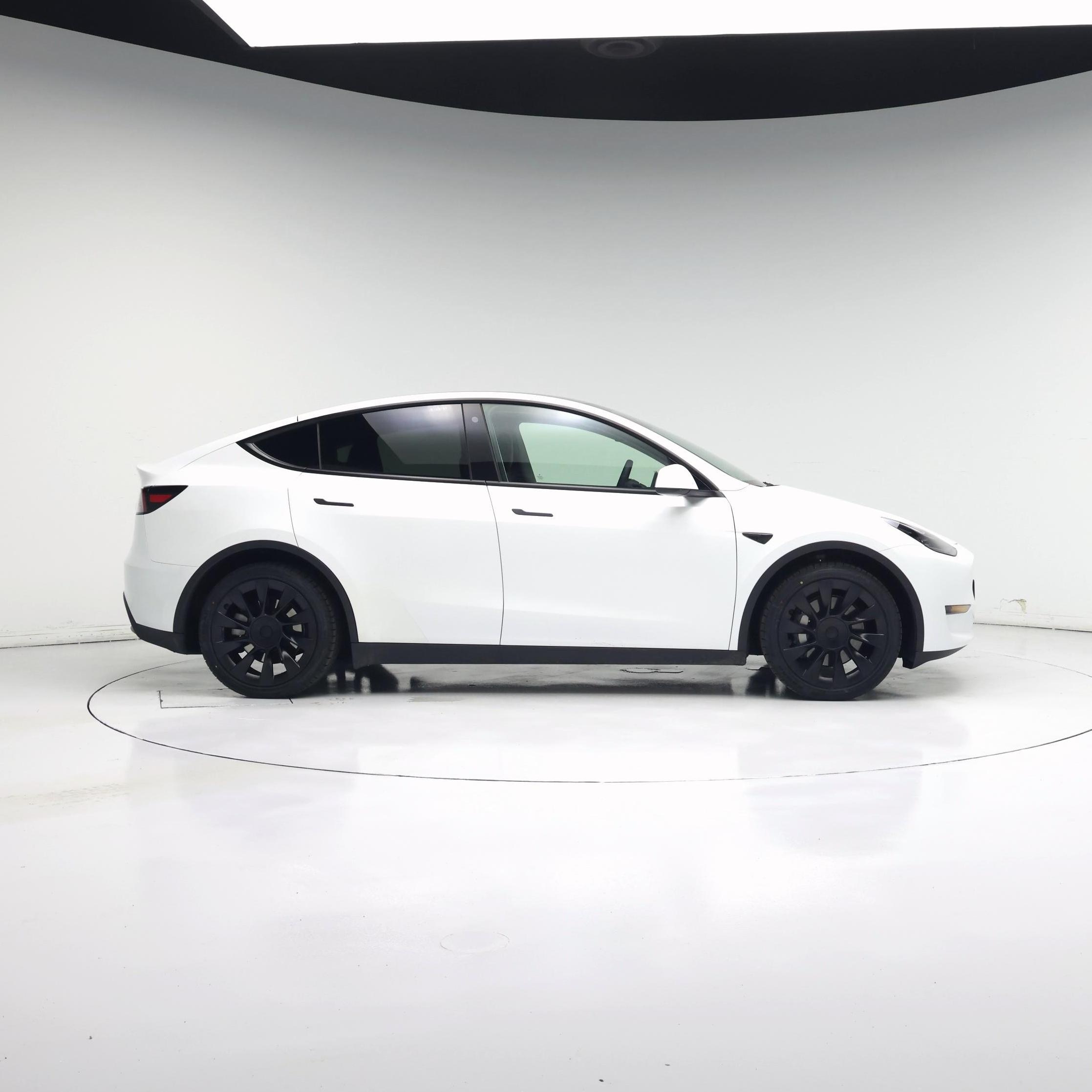 Thumbnail: 2023 Tesla Model Y - 7