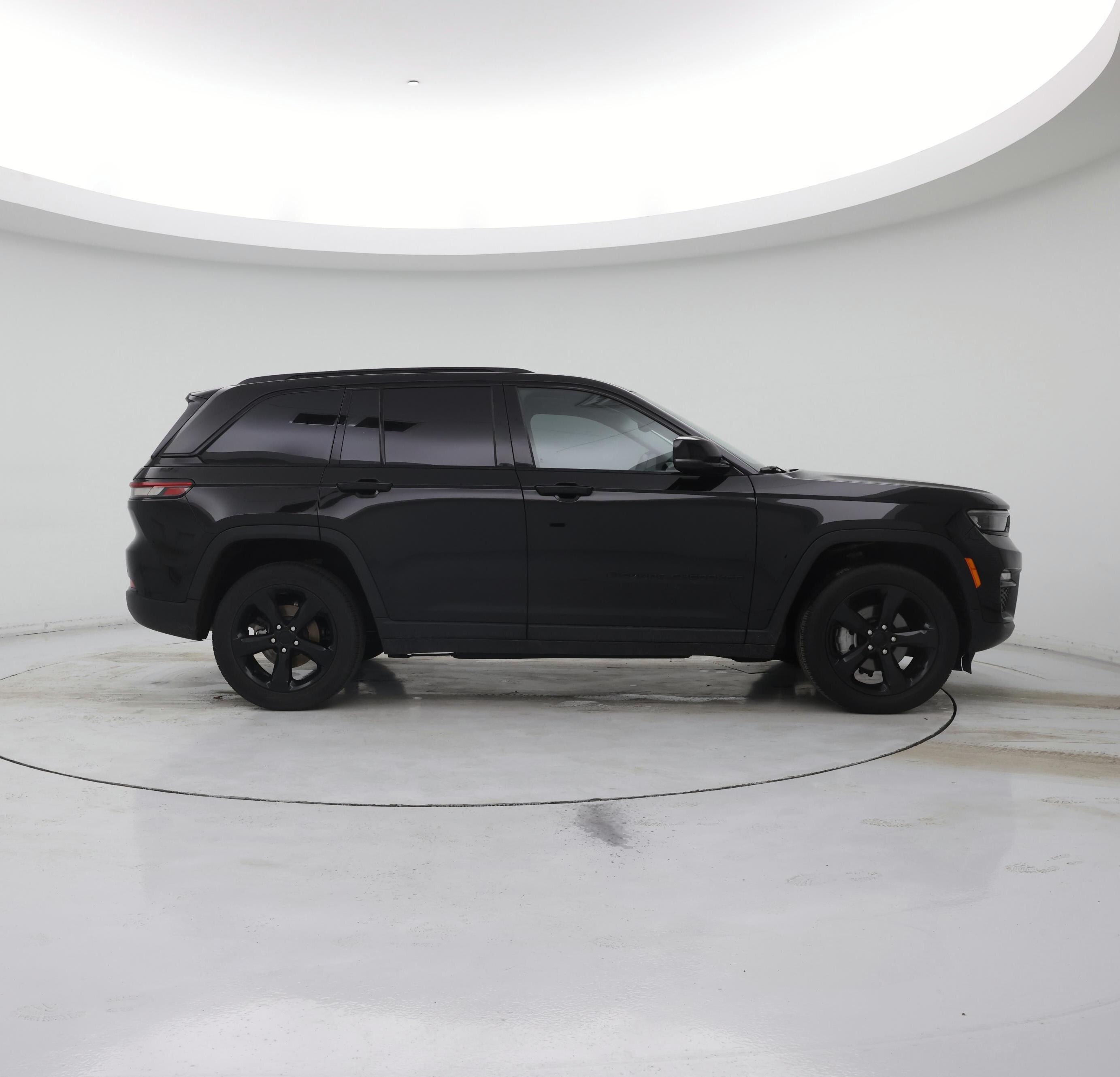 Thumbnail: 2023 Jeep Grand Cherokee - 7