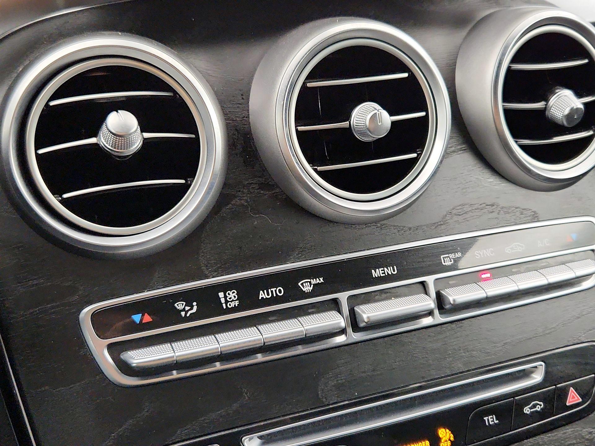 Thumbnail: 2018 Mercedes-Benz GLC - 16