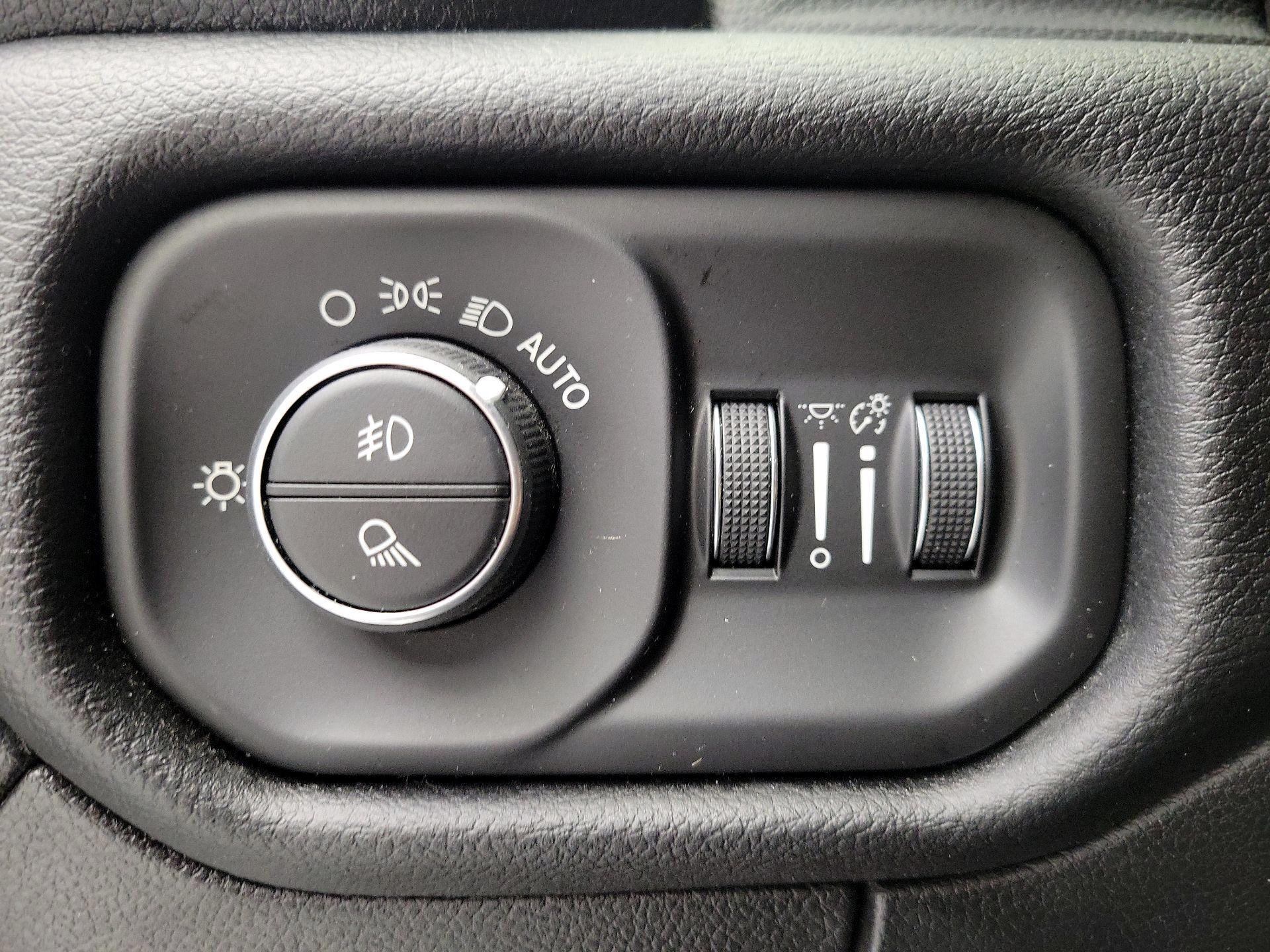 Thumbnail: 2022 RAM 1500 - 13