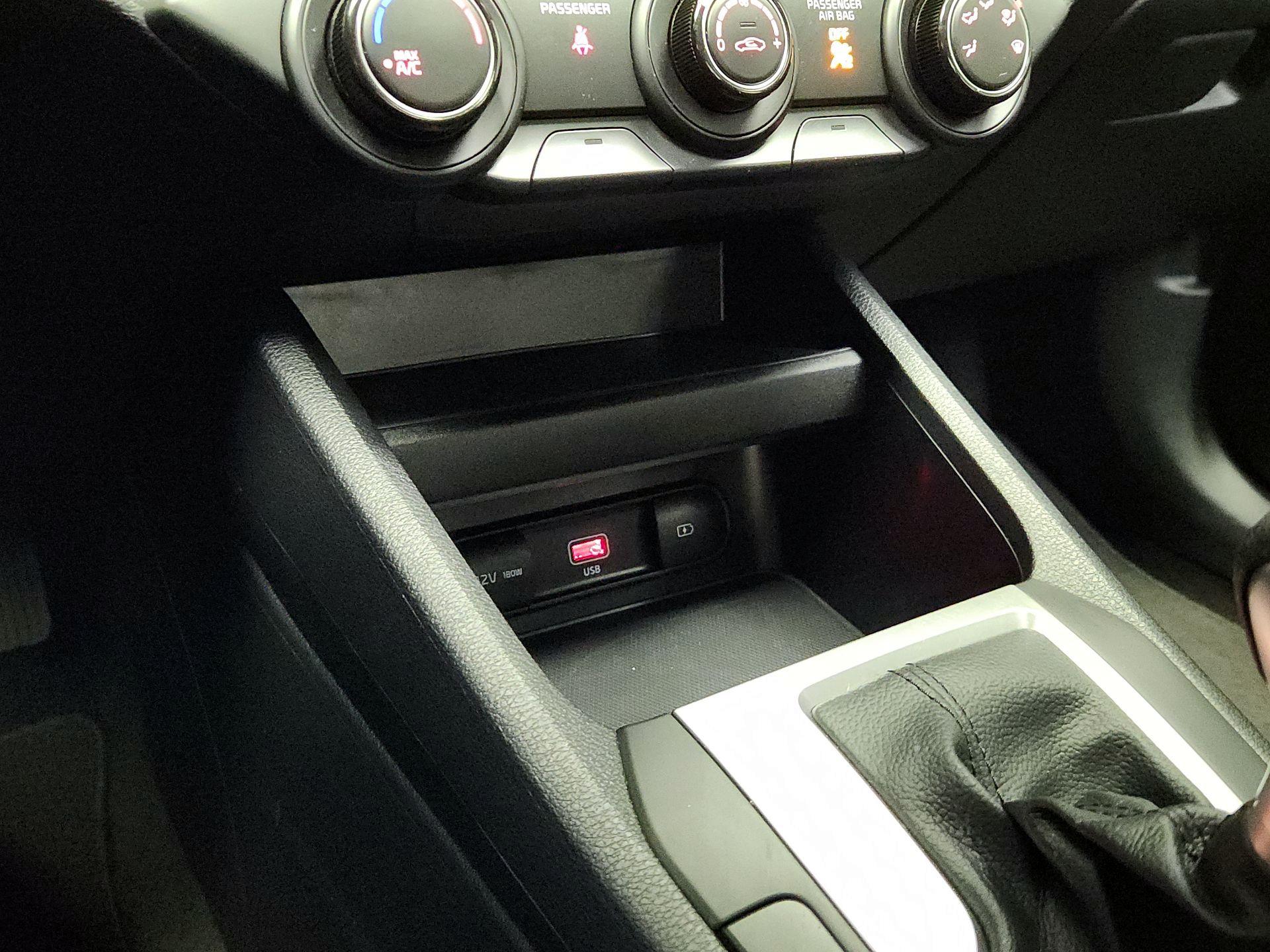 Thumbnail: 2024 Kia Forte - 18