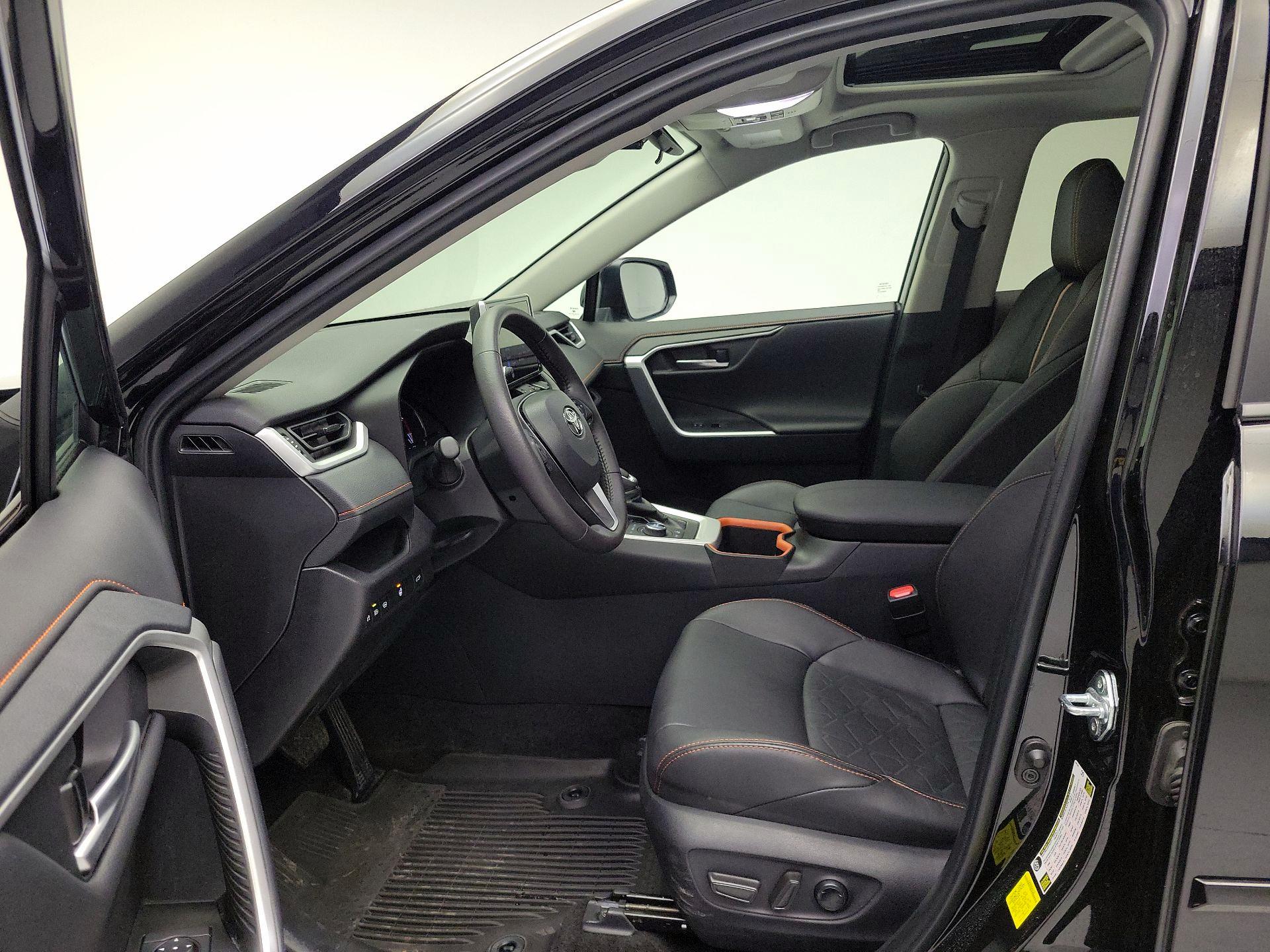 Thumbnail: 2024 Toyota RAV4 - 11