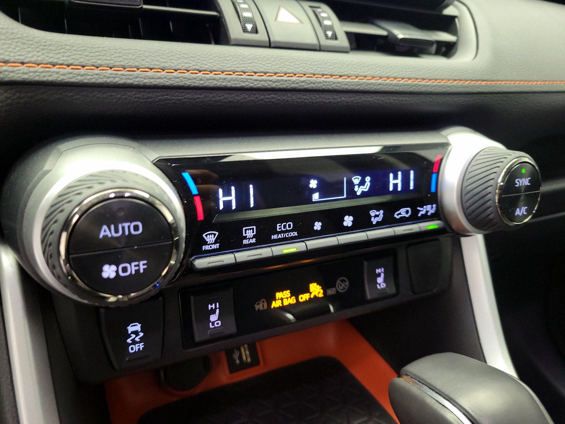 Thumbnail: 2024 Toyota RAV4 - 16