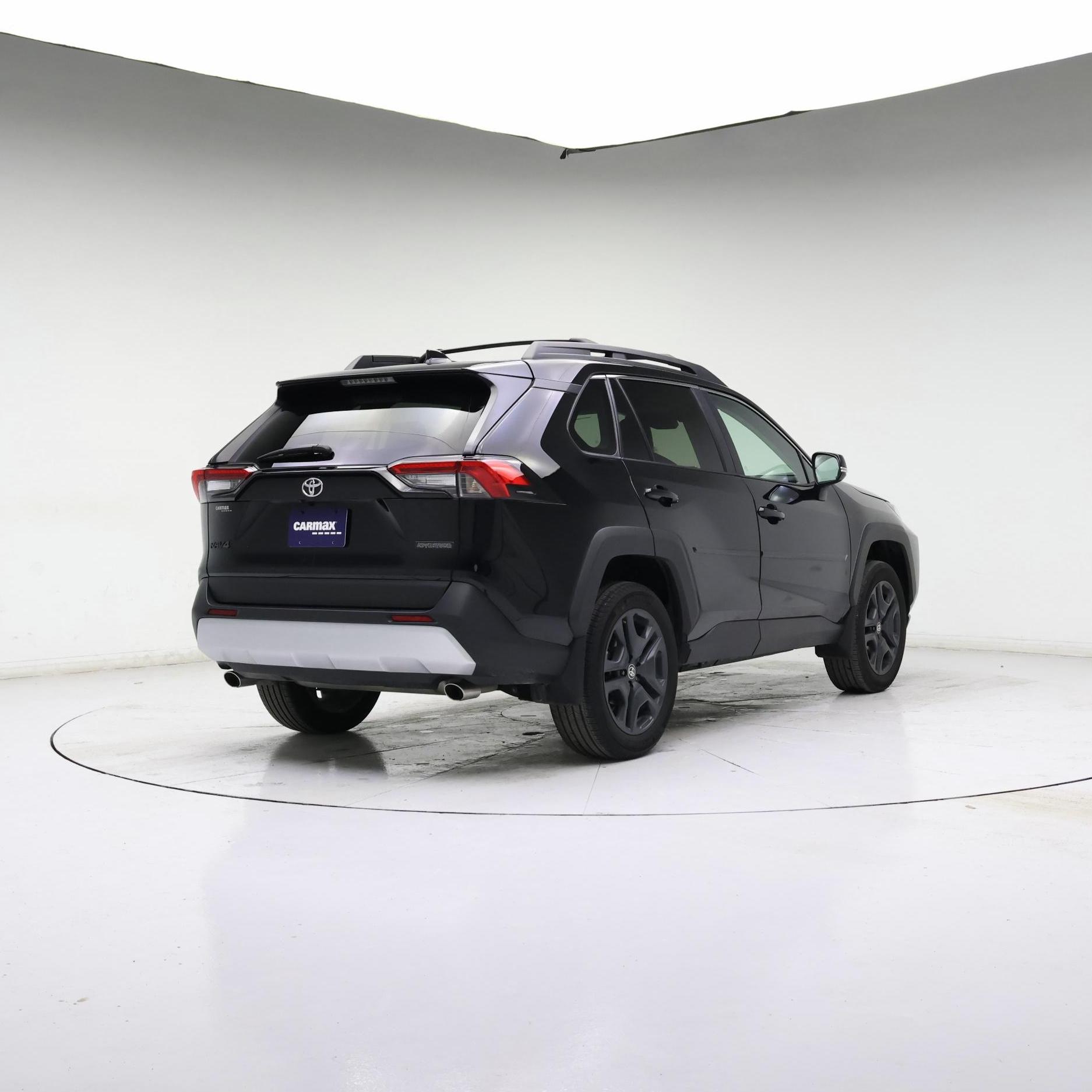 Thumbnail: 2024 Toyota RAV4 - 8