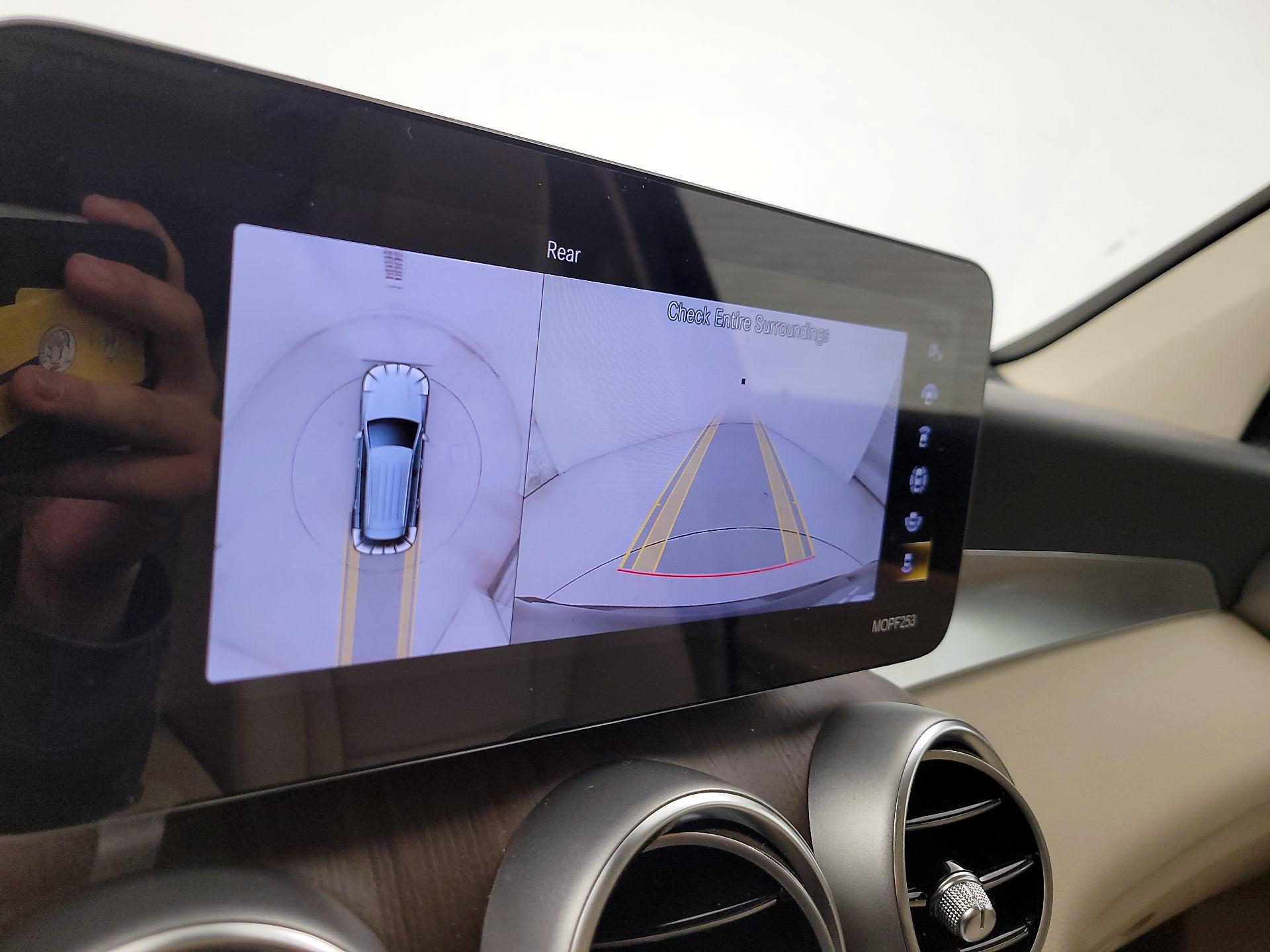 Thumbnail: 2022 Mercedes-Benz GLC - 15