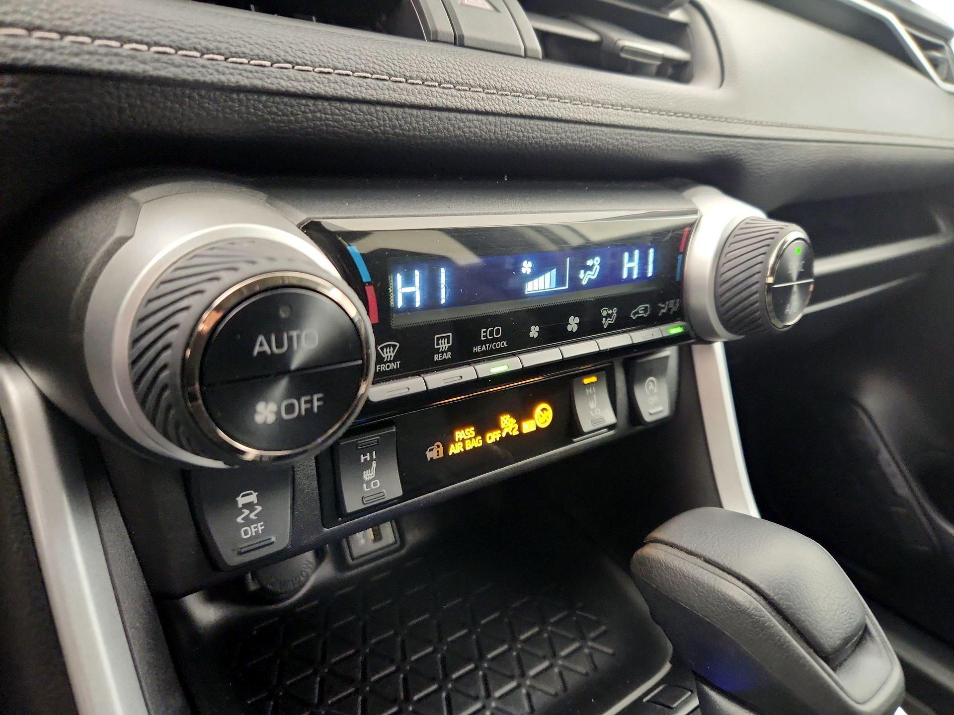 Thumbnail: 2024 Toyota RAV4 - 16