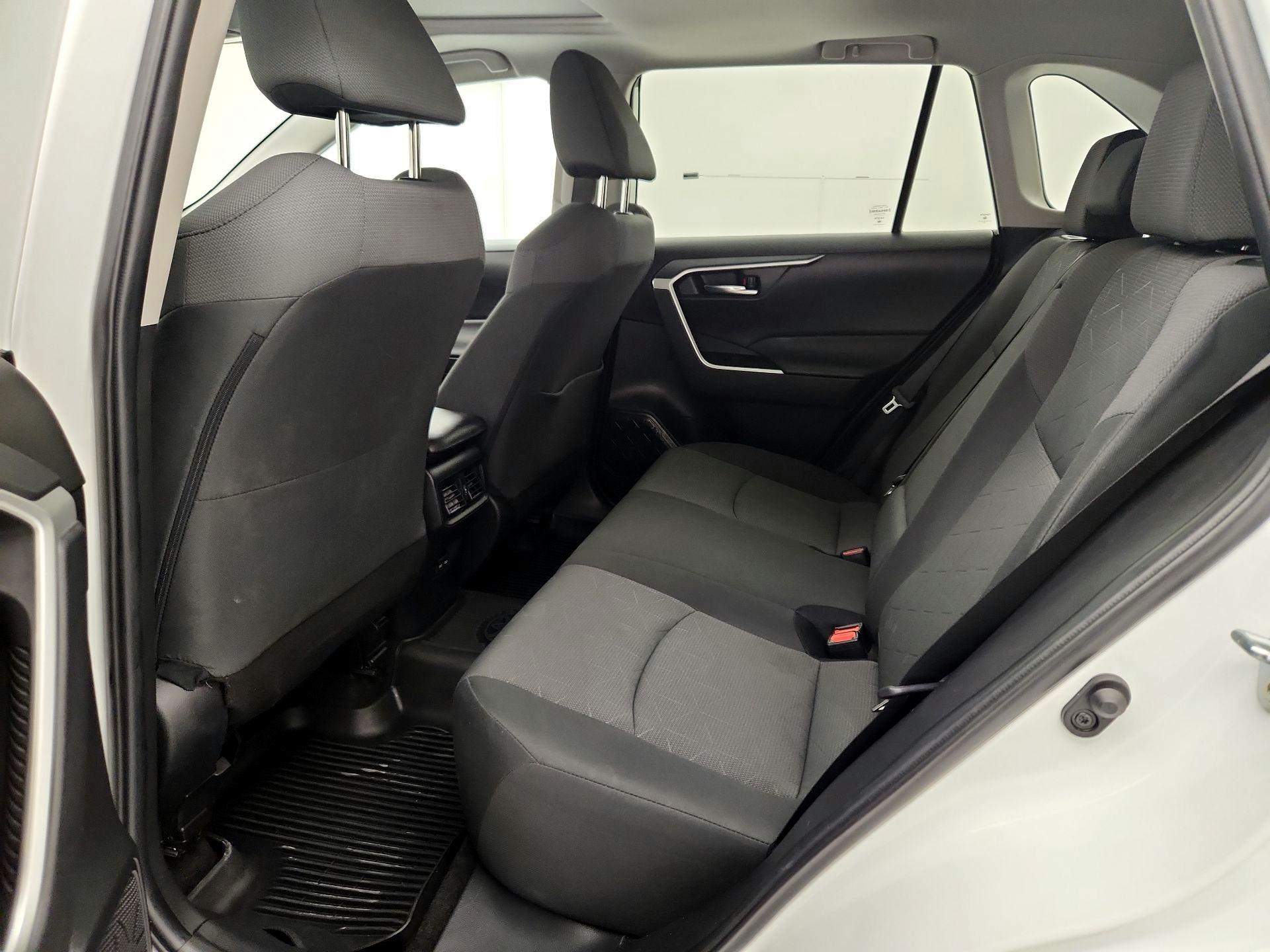 Thumbnail: 2024 Toyota RAV4 - 20