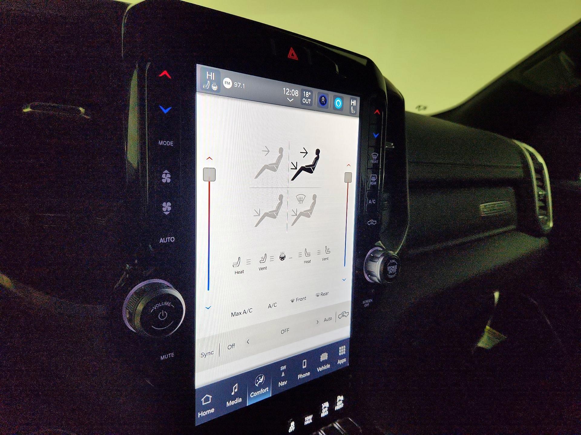 Thumbnail: 2023 RAM 1500 - 17