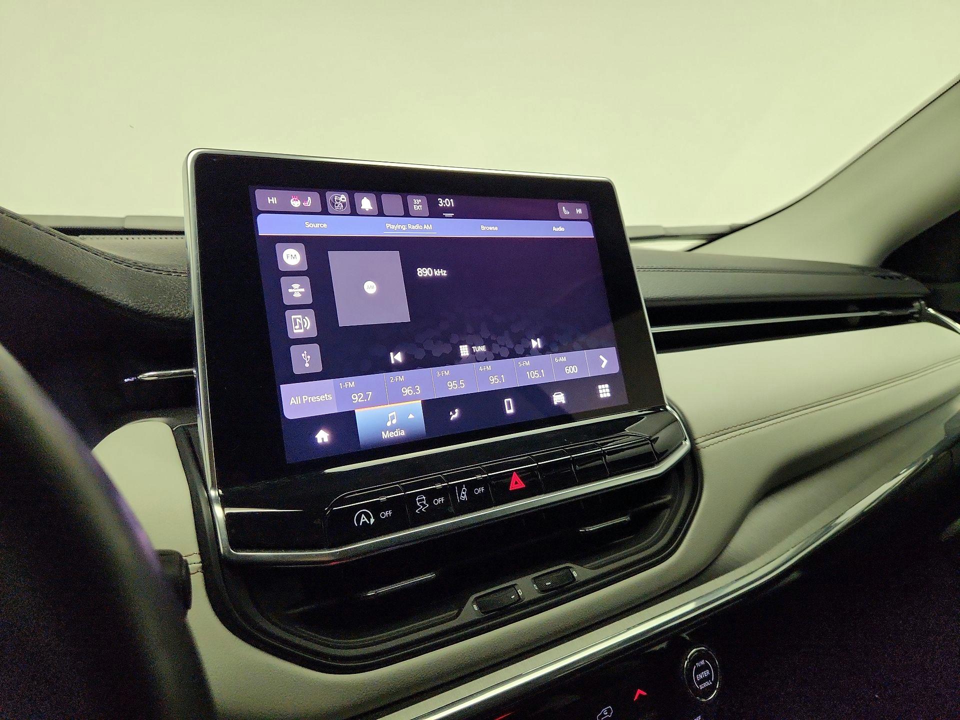 Thumbnail: 2022 Jeep Compass - 15