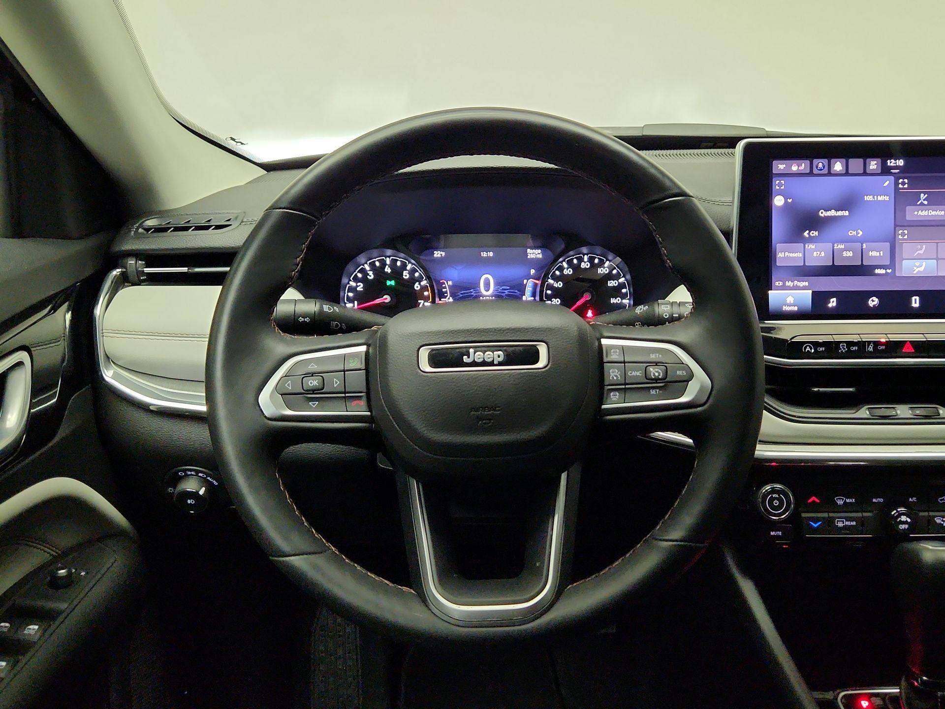 Thumbnail: 2022 Jeep Compass - 10