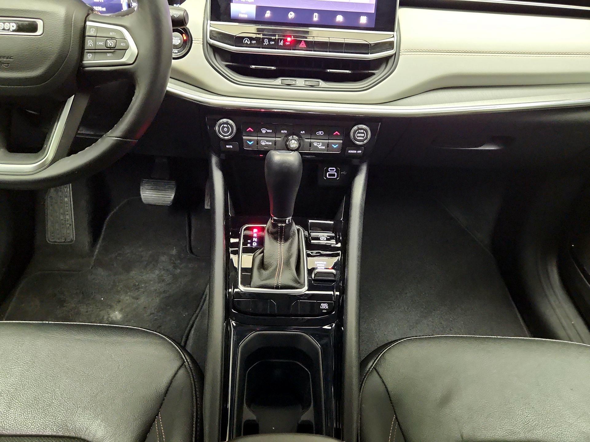 Thumbnail: 2022 Jeep Compass - 17