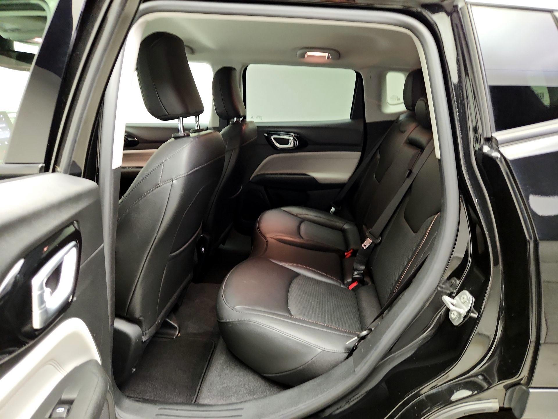 Thumbnail: 2022 Jeep Compass - 19