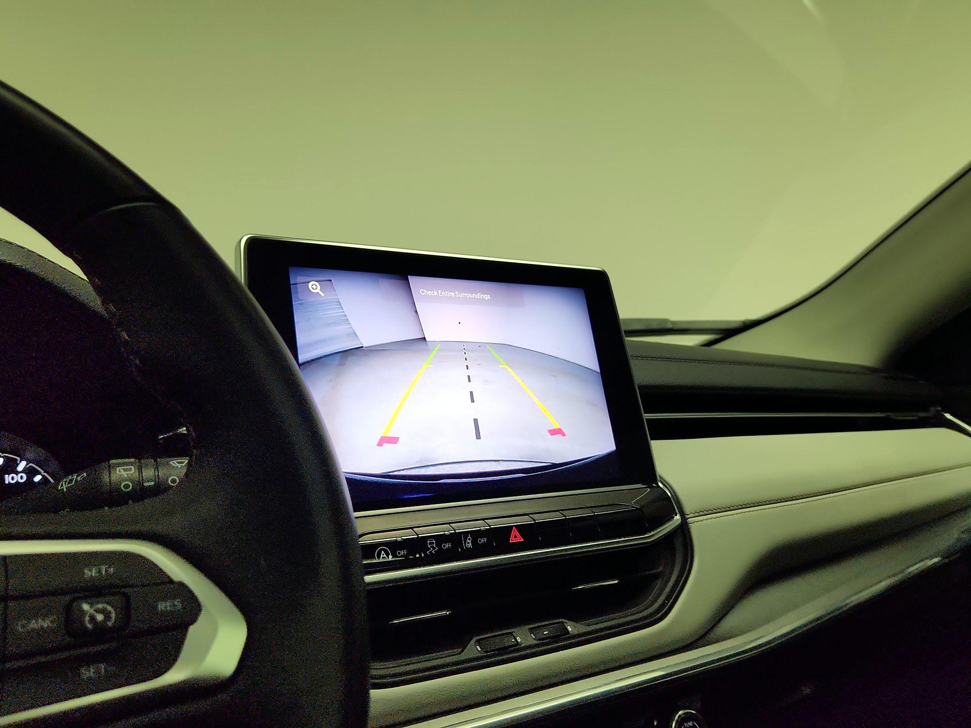 Thumbnail: 2022 Jeep Compass - 14