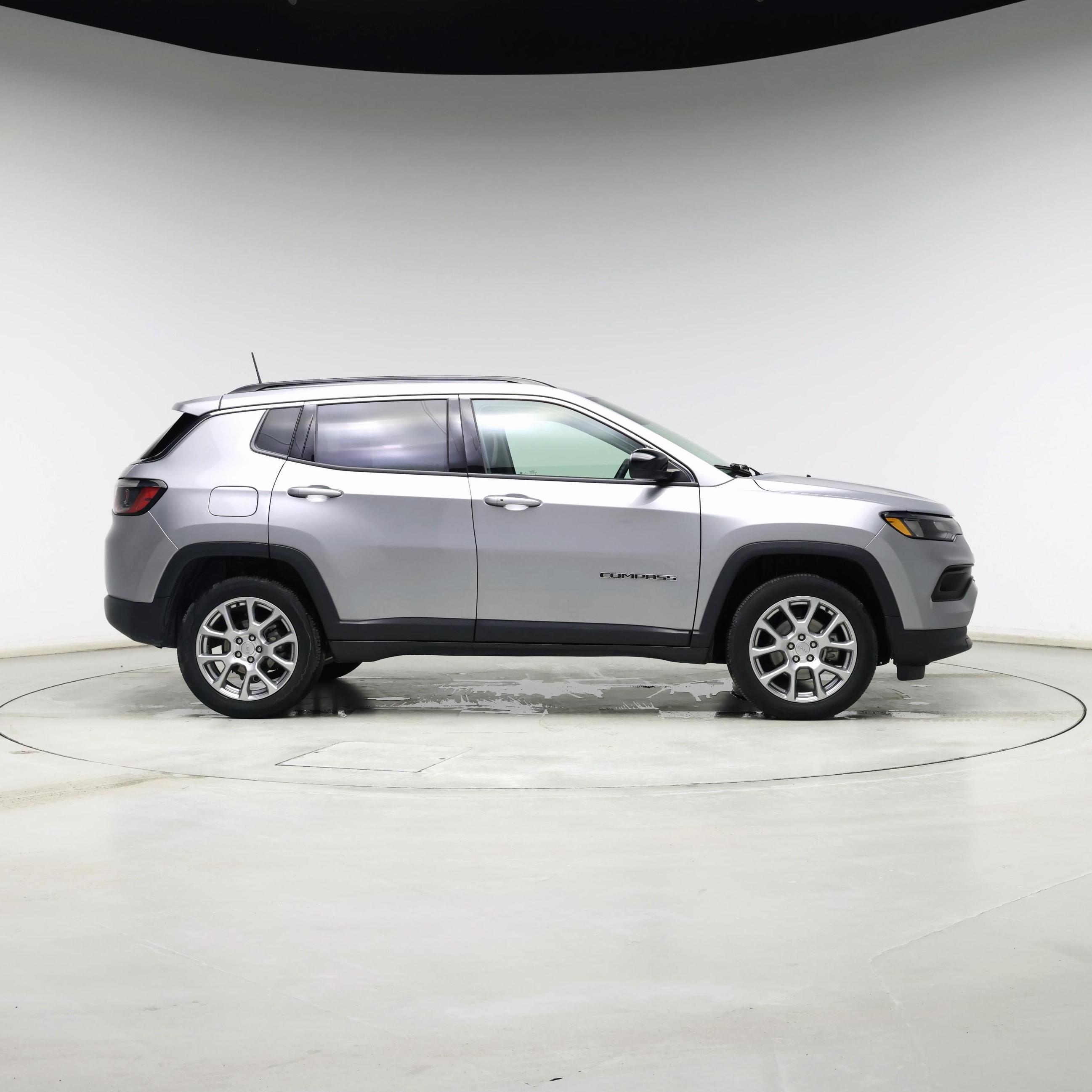 Thumbnail: 2022 Jeep Compass - 7