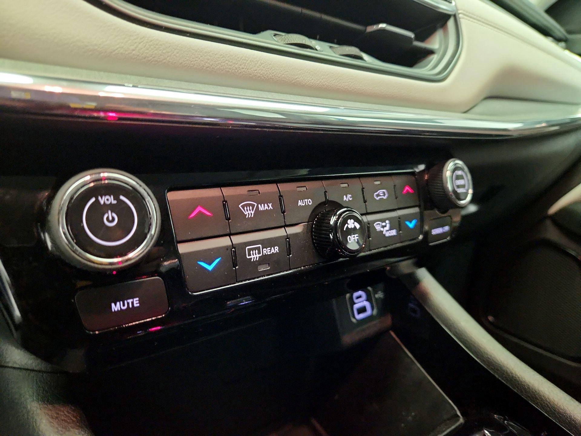 Thumbnail: 2022 Jeep Compass - 16