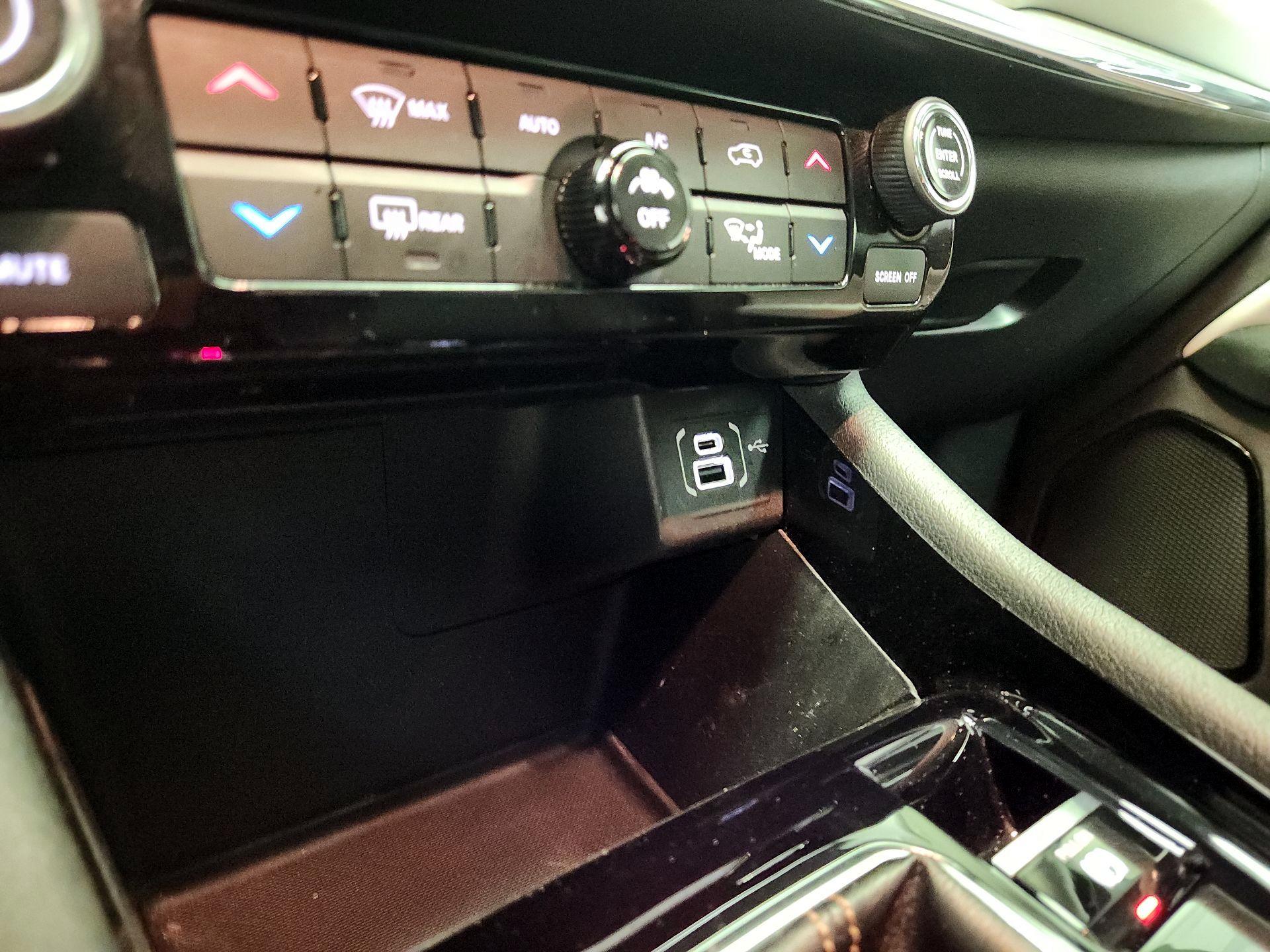 Thumbnail: 2022 Jeep Compass - 18