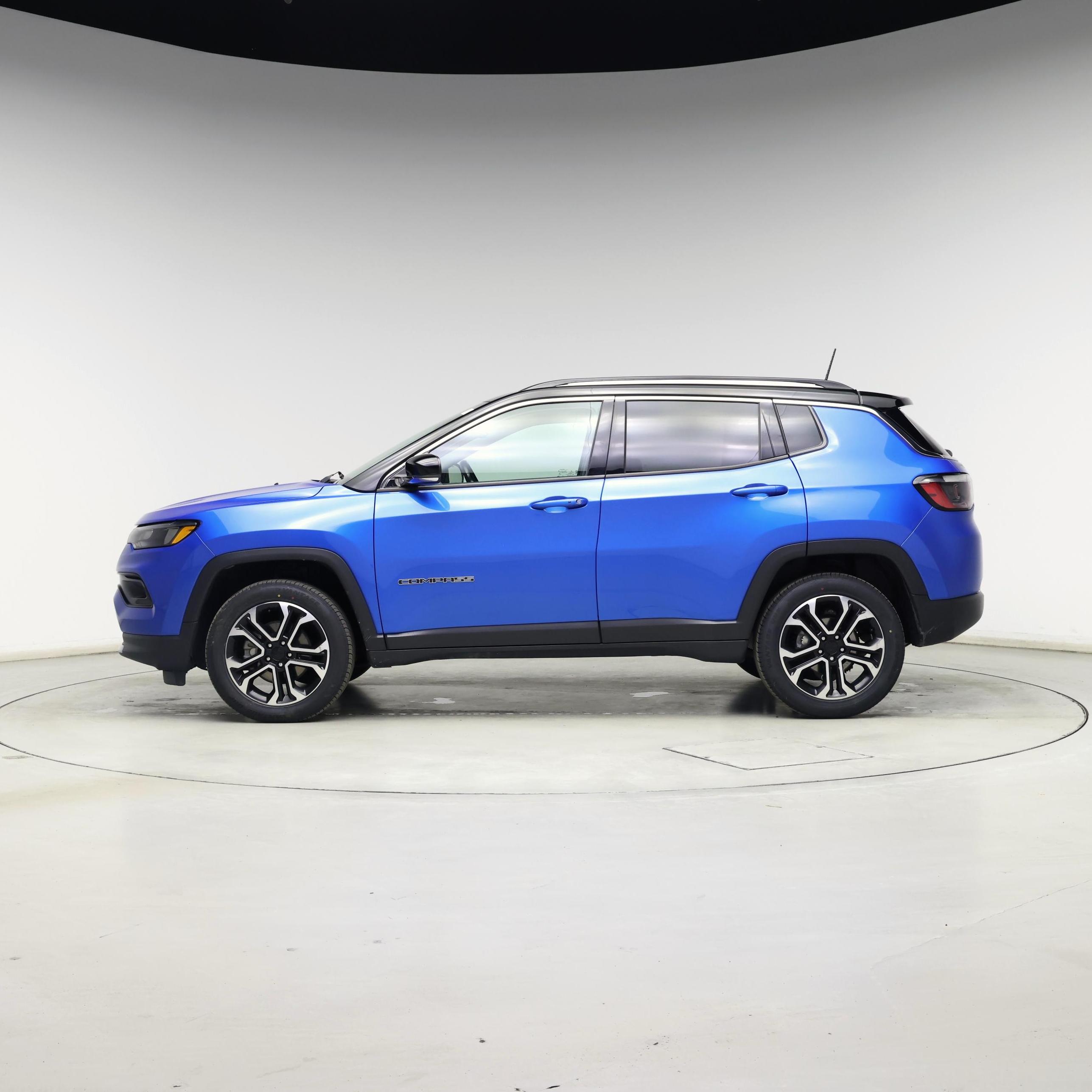 Thumbnail: 2022 Jeep Compass - 3