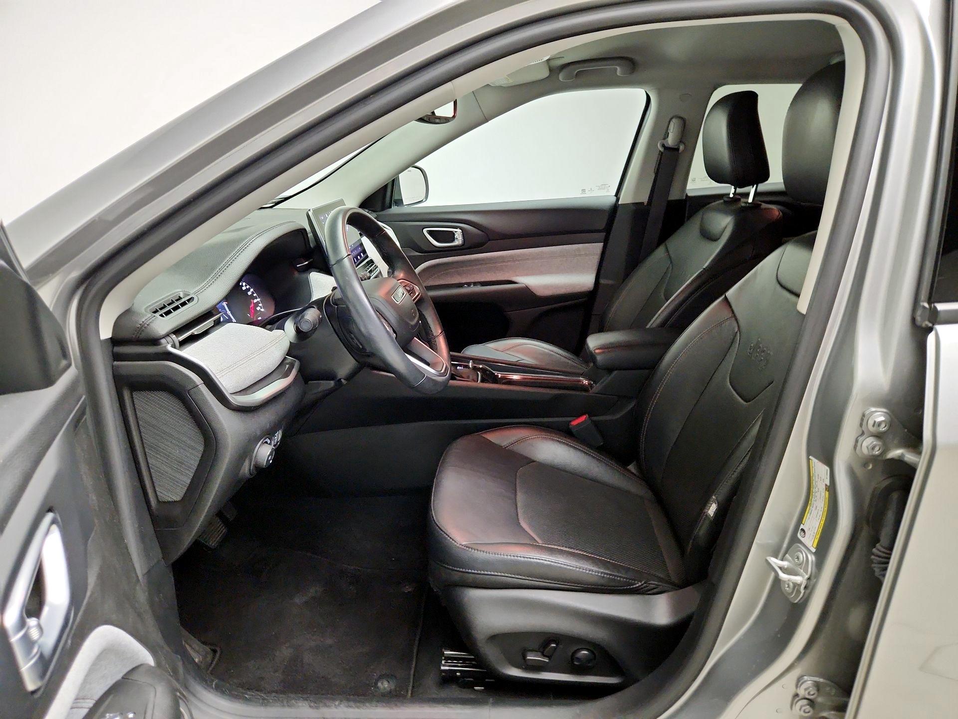 Thumbnail: 2022 Jeep Compass - 11