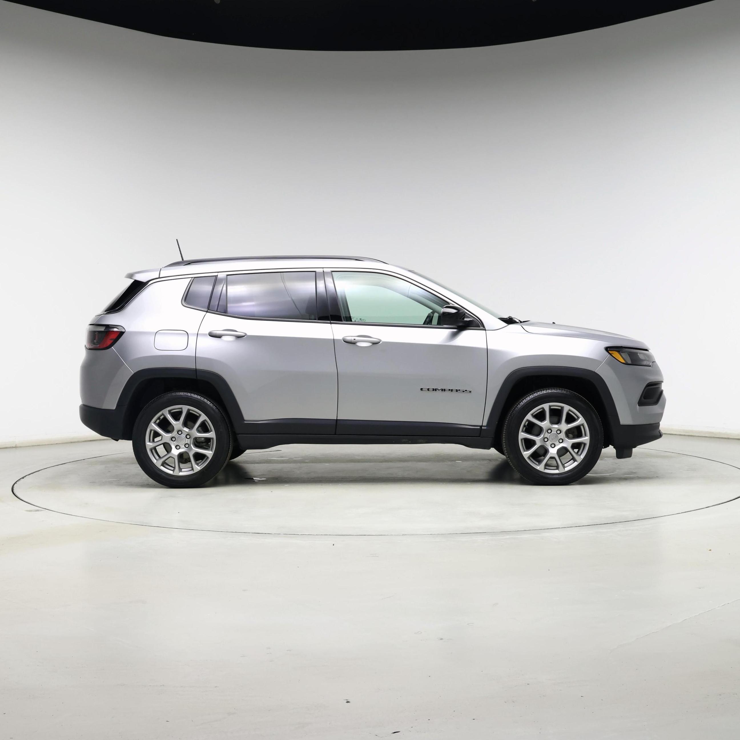 Thumbnail: 2022 Jeep Compass - 7