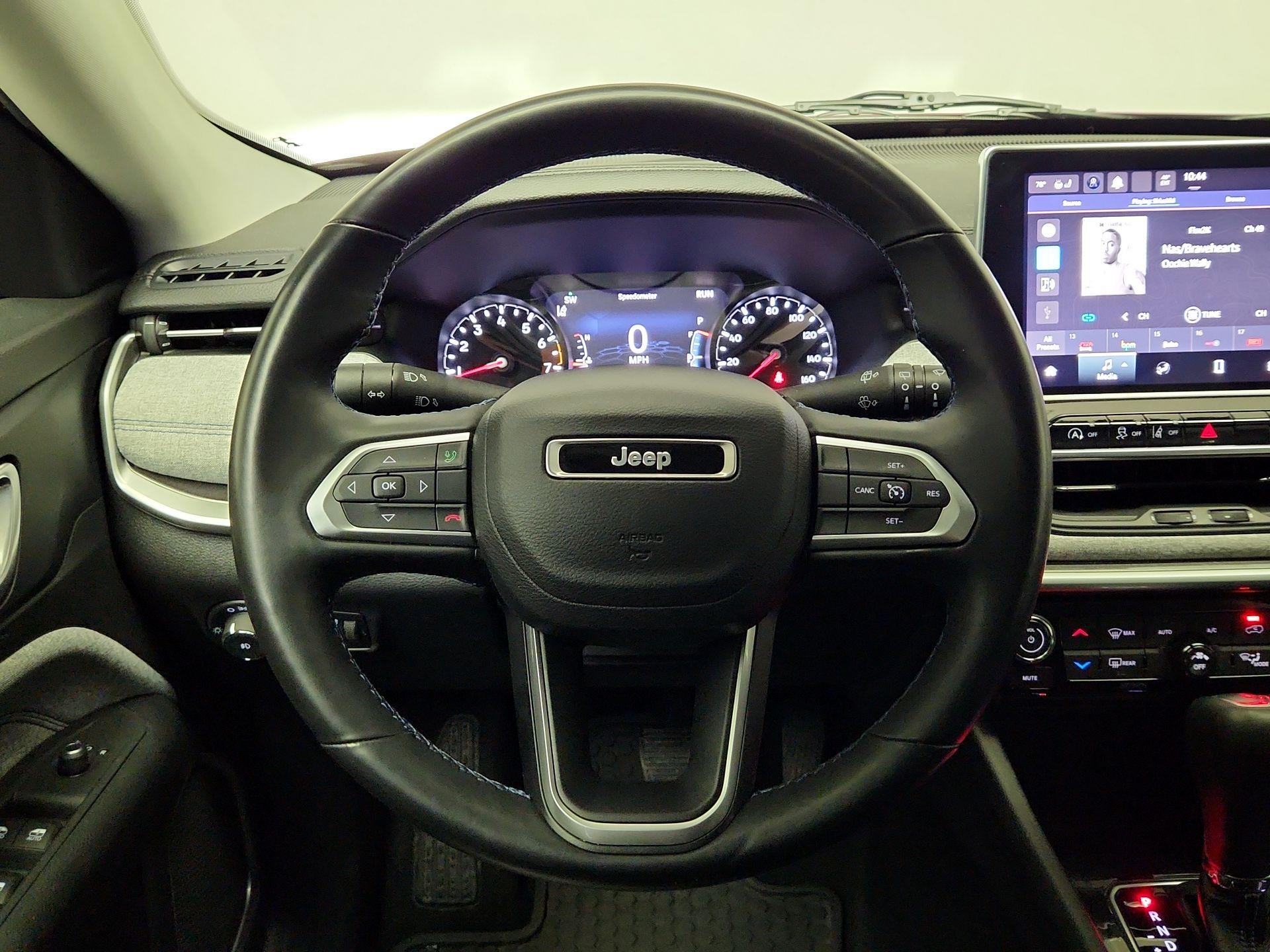 Thumbnail: 2022 Jeep Compass - 10