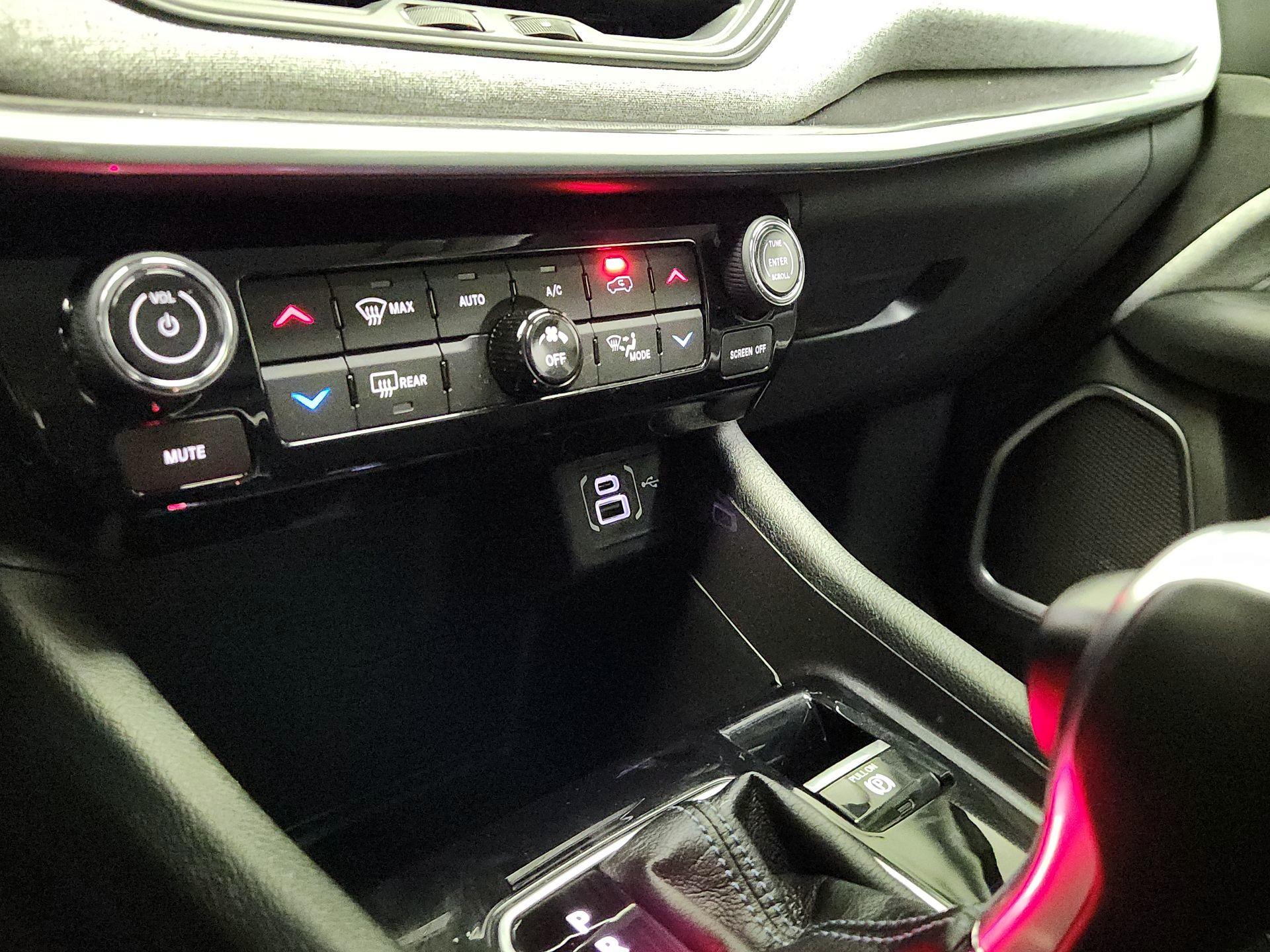 Thumbnail: 2022 Jeep Compass - 18