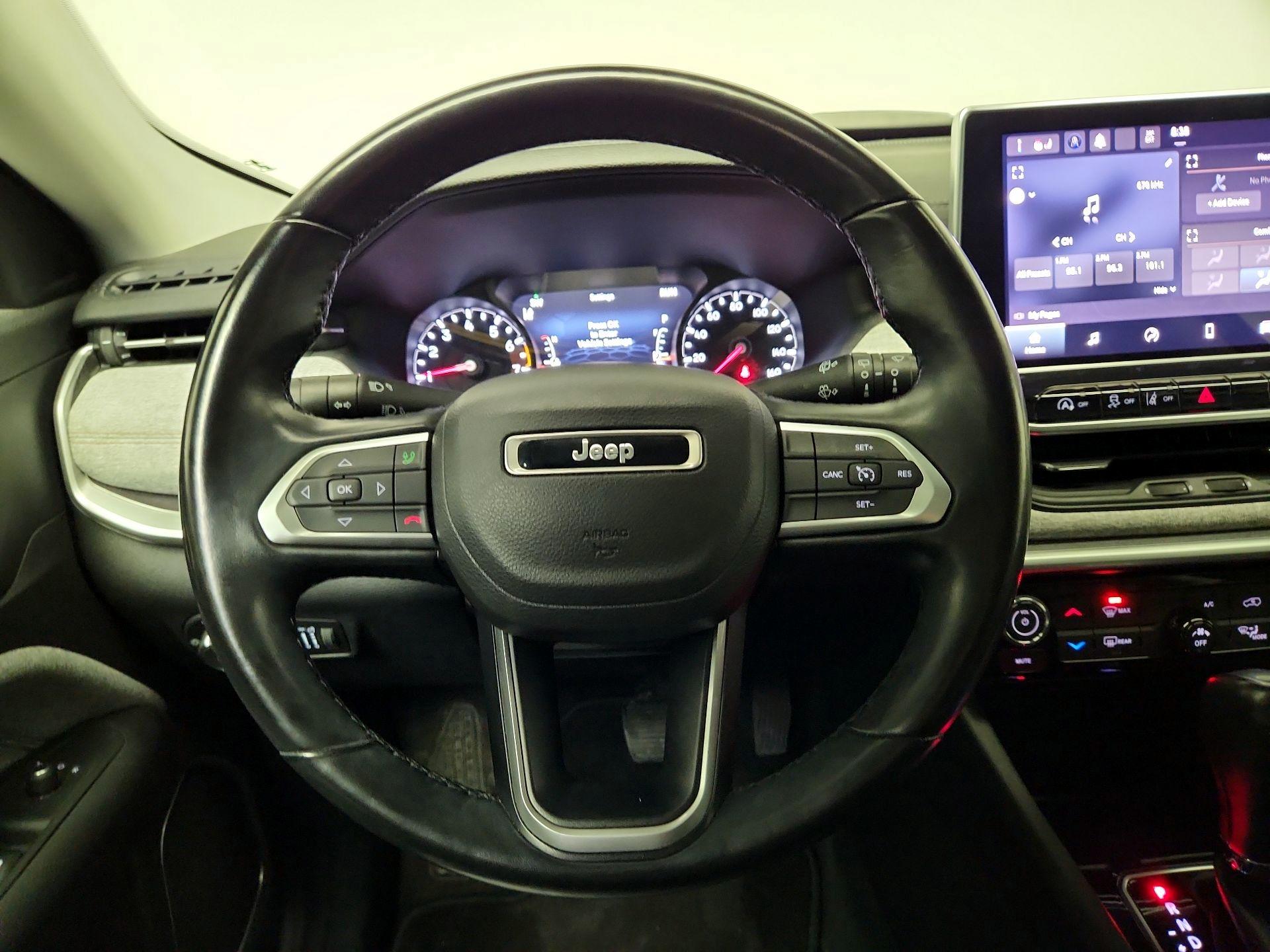 Thumbnail: 2022 Jeep Compass - 10